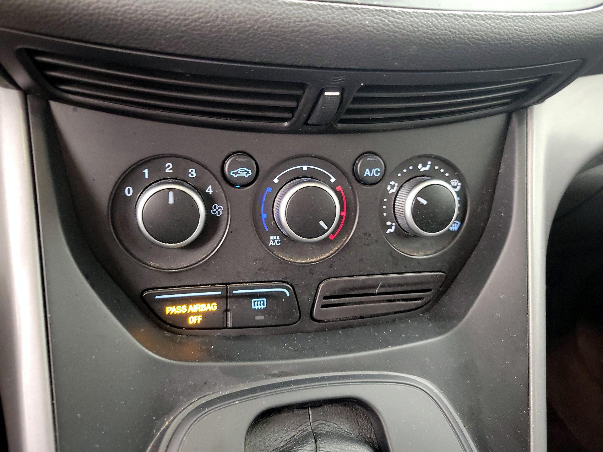 Thumbnail: 2016 Ford Escape - 16