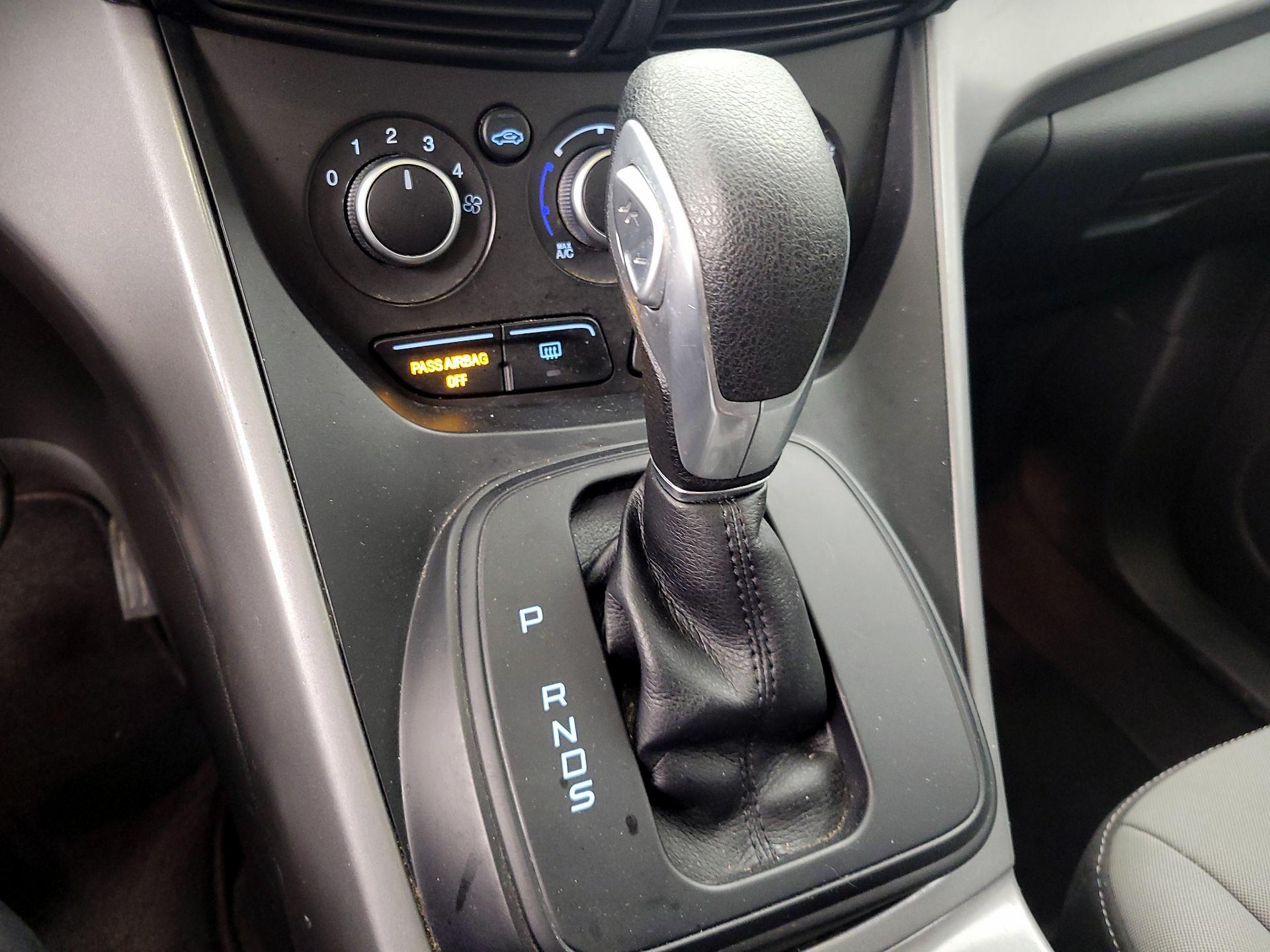 Thumbnail: 2016 Ford Escape - 17