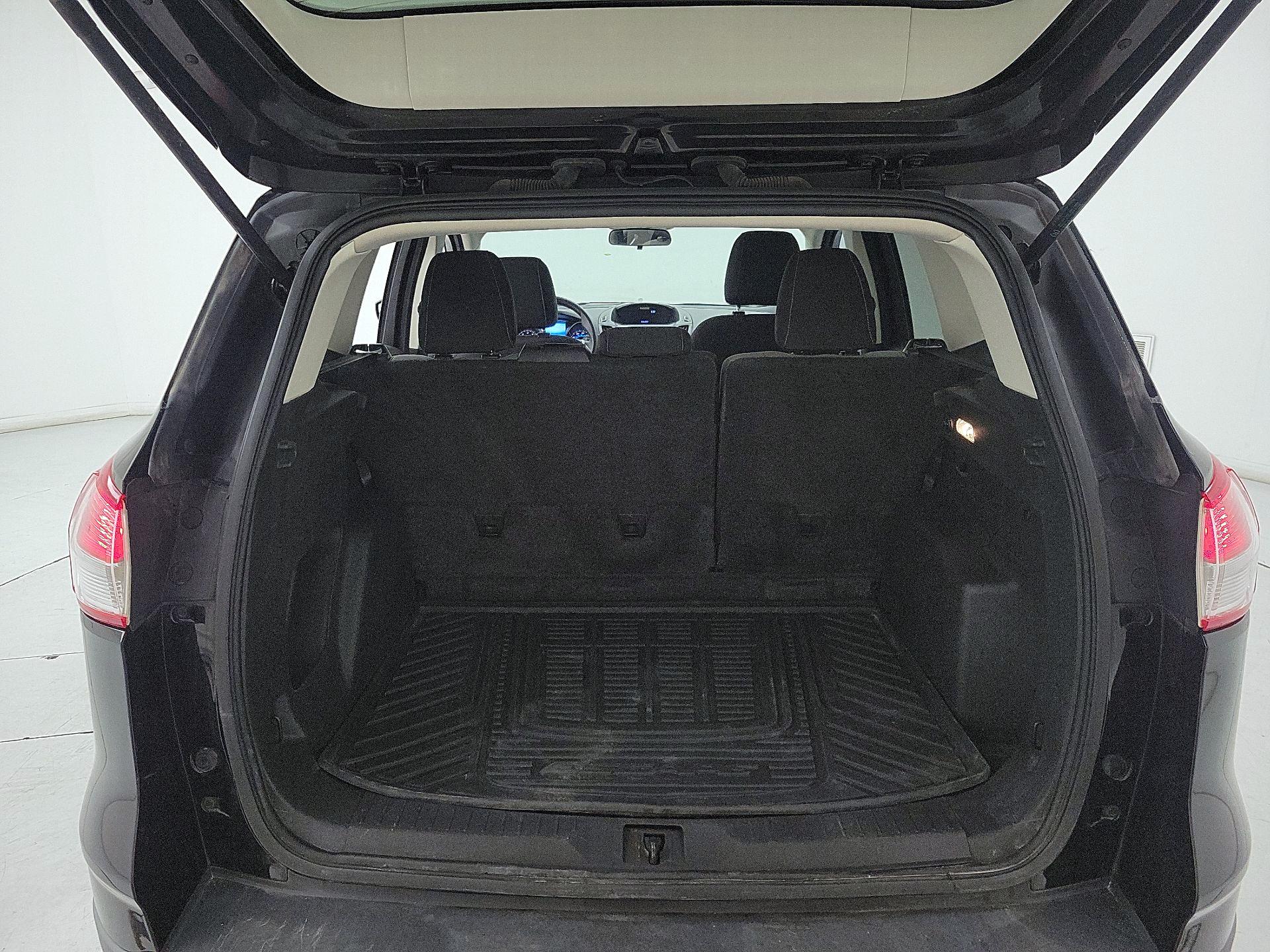 Thumbnail: 2016 Ford Escape - 19