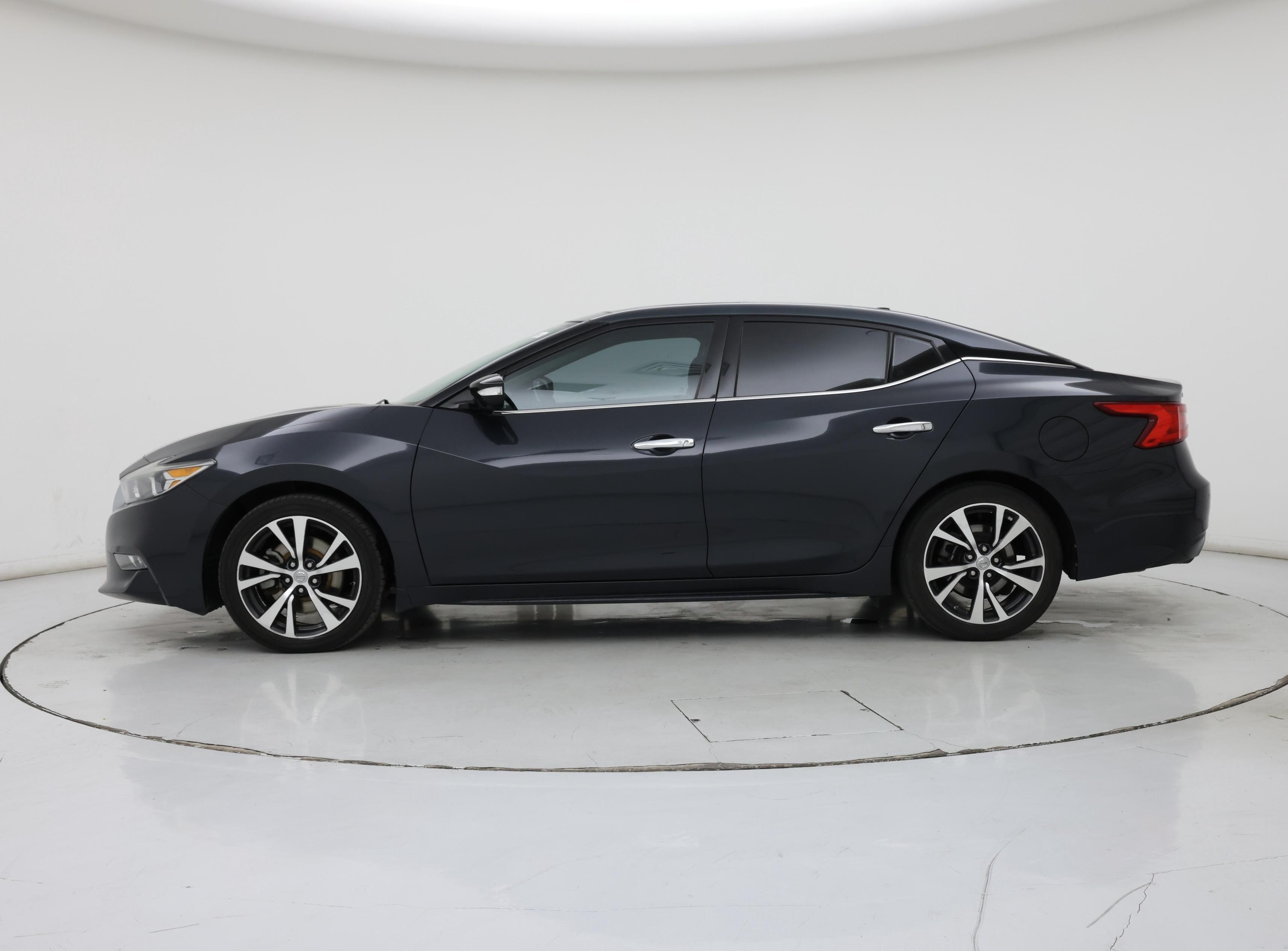 Thumbnail: 2016 Nissan Maxima - 3