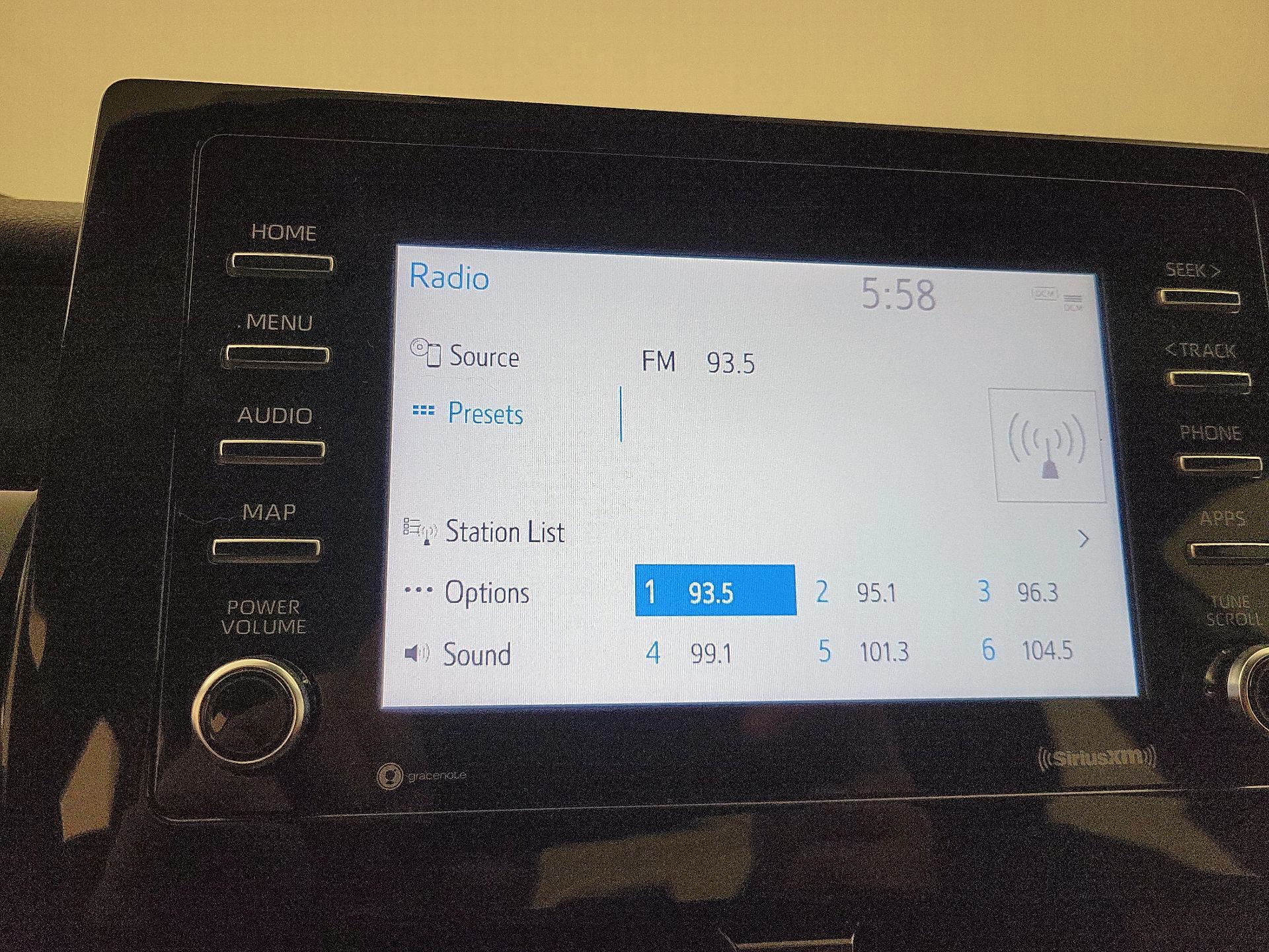 Thumbnail: 2021 Toyota Camry - 15