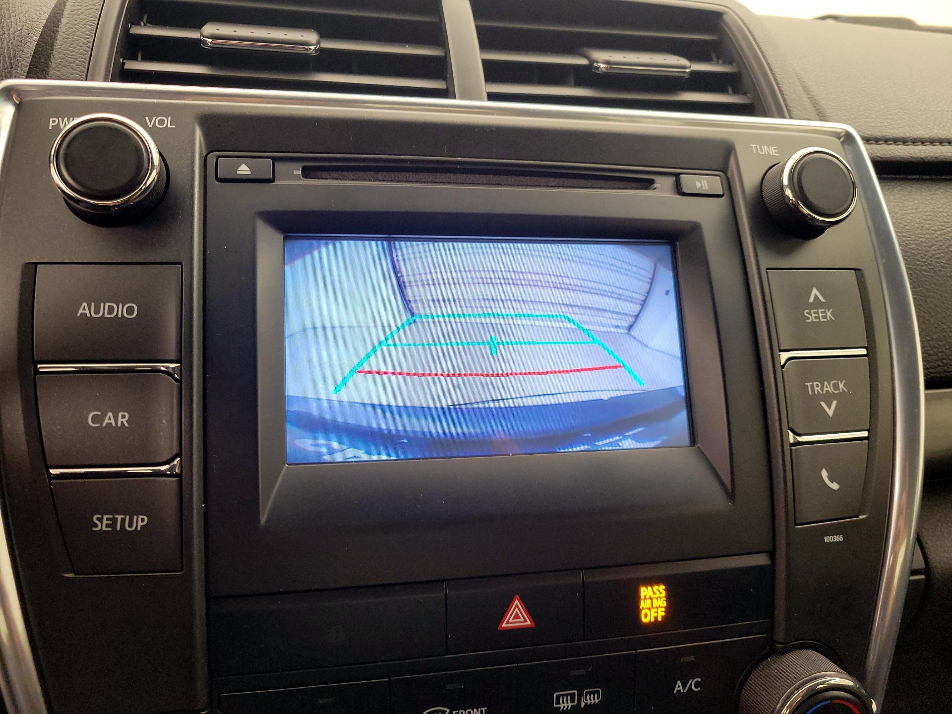 Thumbnail: 2015 Toyota Camry - 14