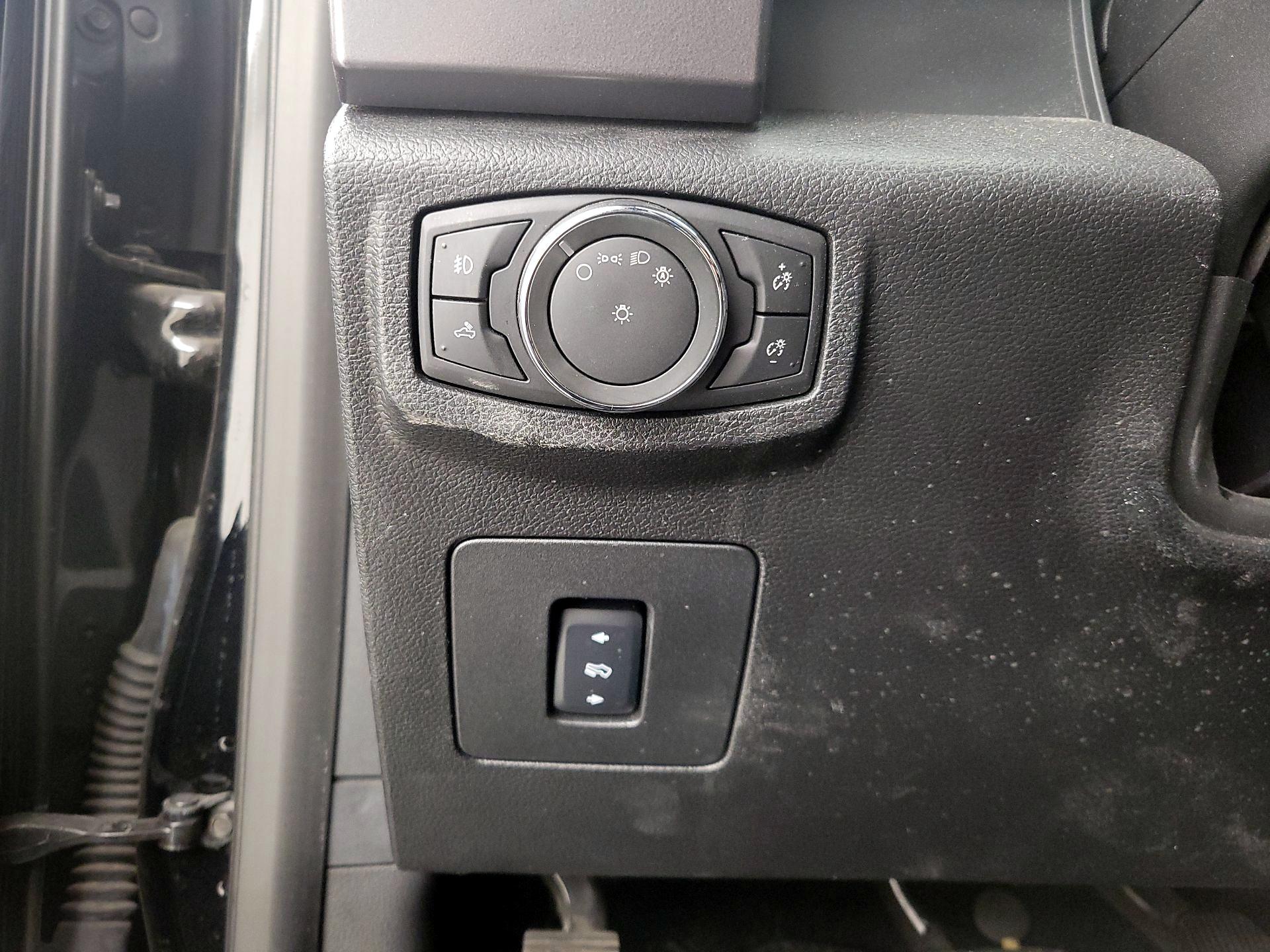 Thumbnail: 2017 Ford F-150 - 13