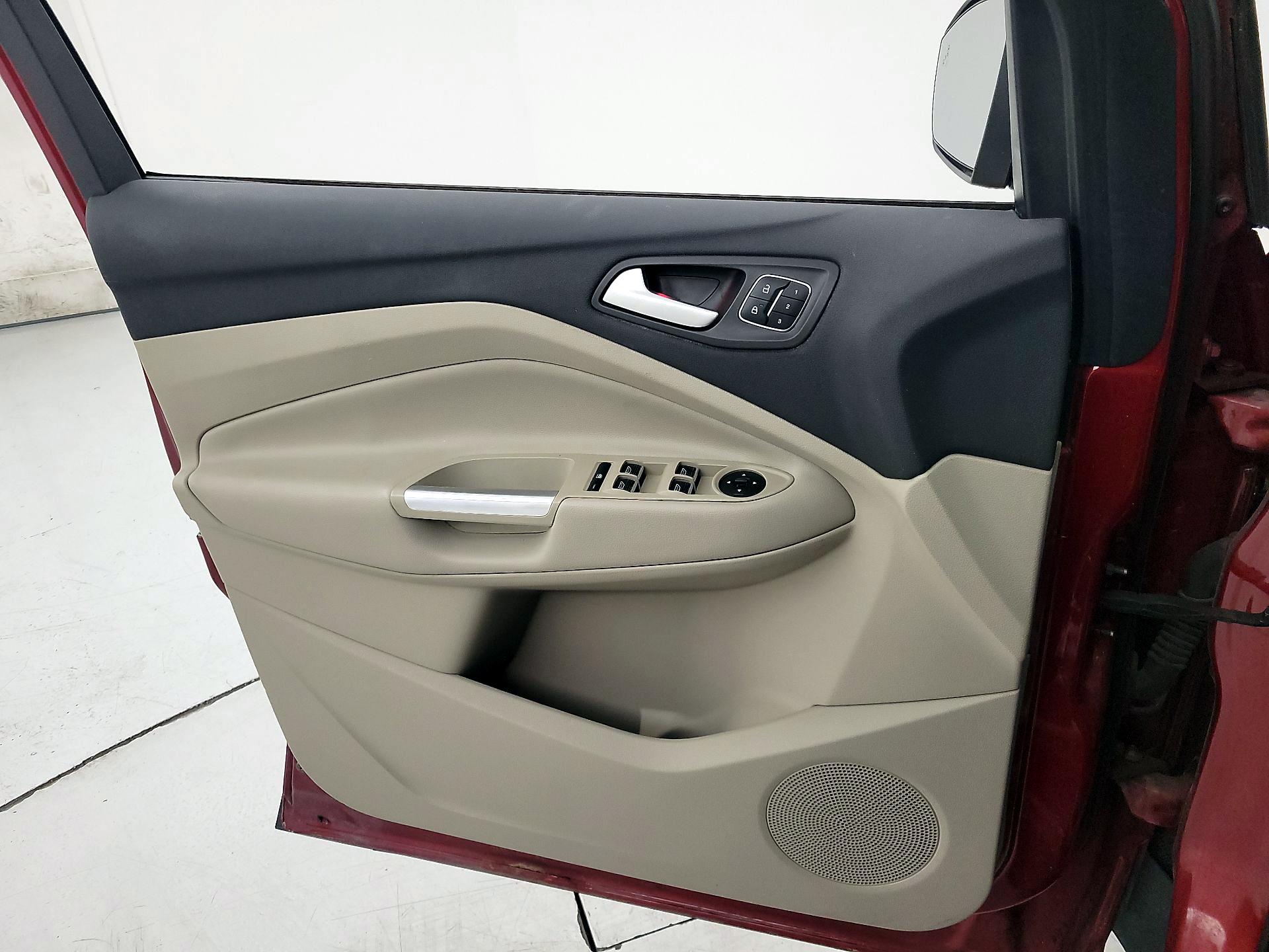 Thumbnail: 2017 Ford Escape - 12