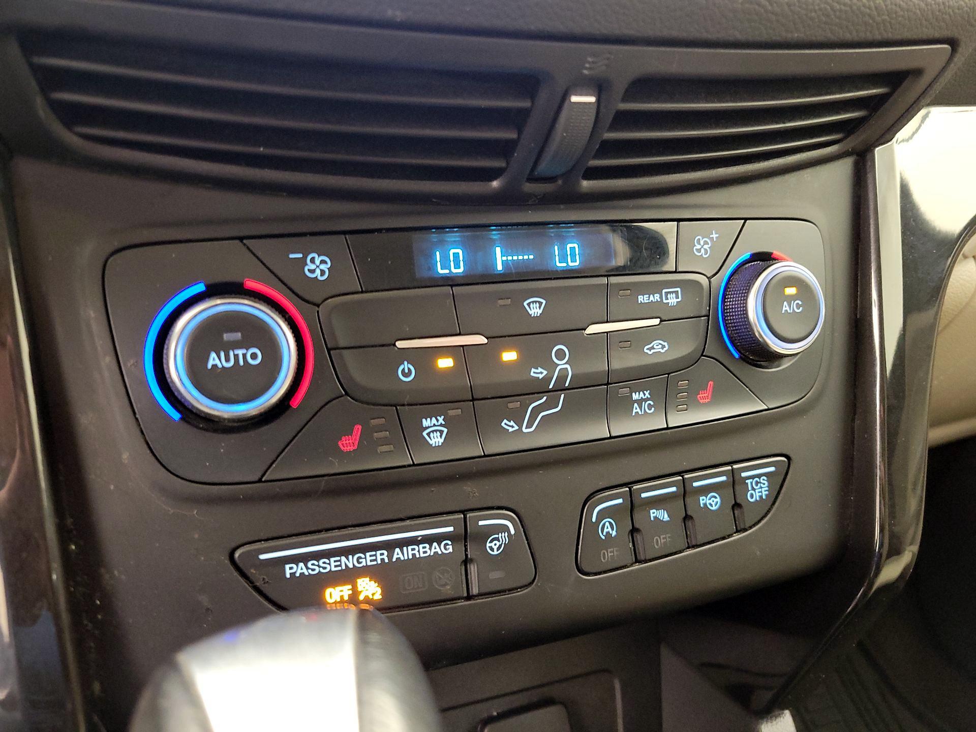 Thumbnail: 2017 Ford Escape - 17