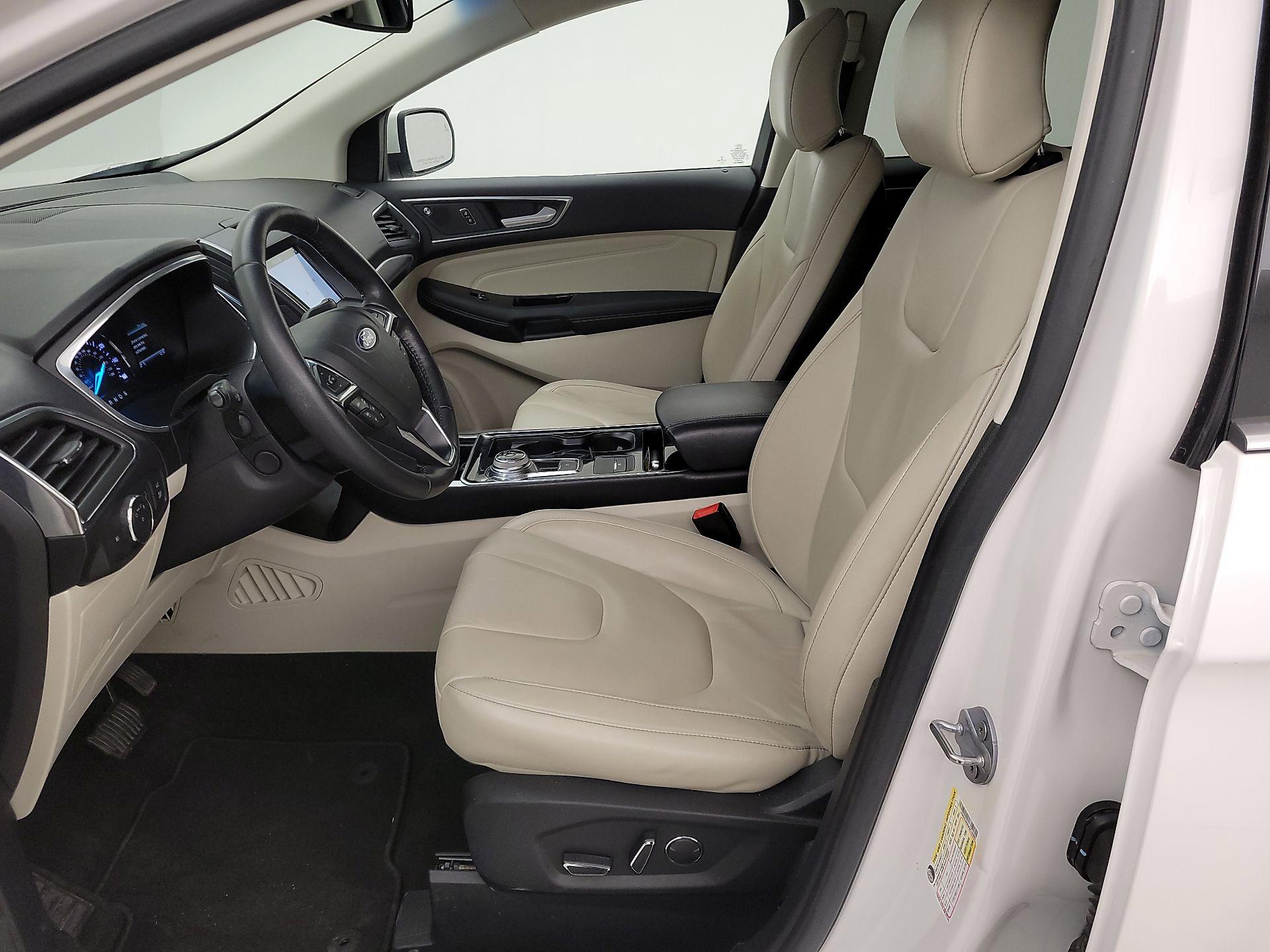 Thumbnail: 2019 Ford Edge - 11