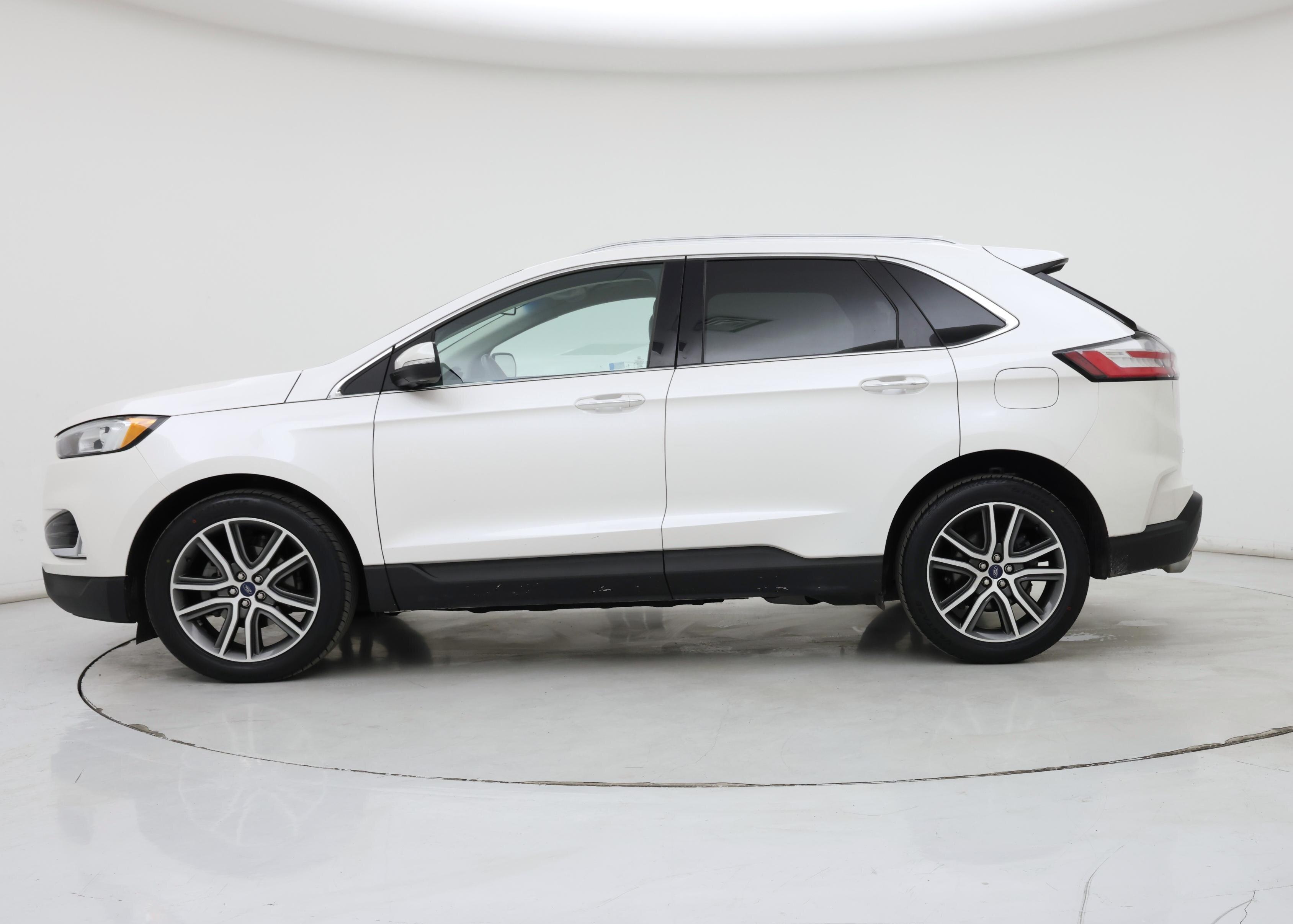 Thumbnail: 2019 Ford Edge - 3