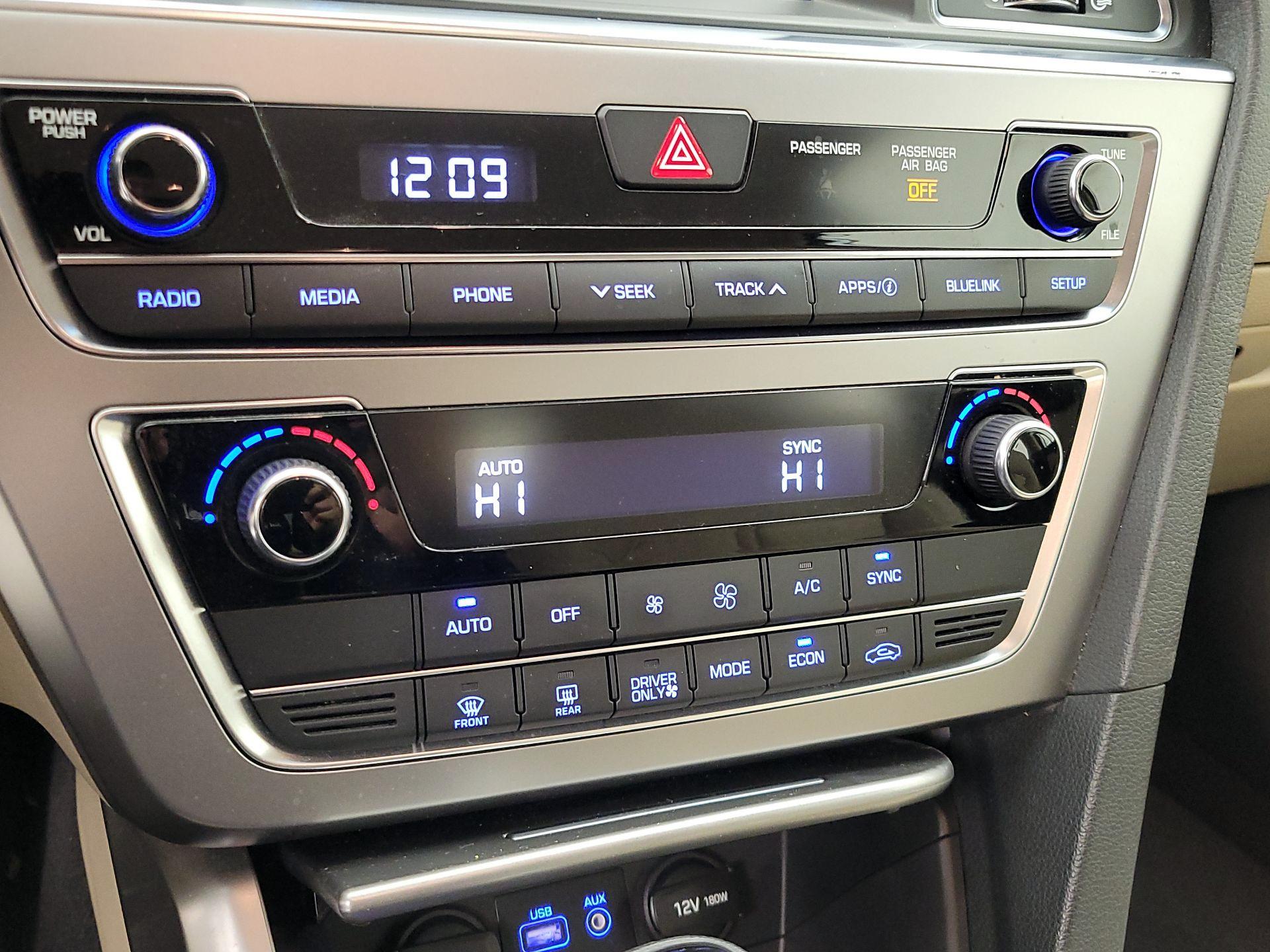 Thumbnail: 2017 Hyundai Sonata - 16