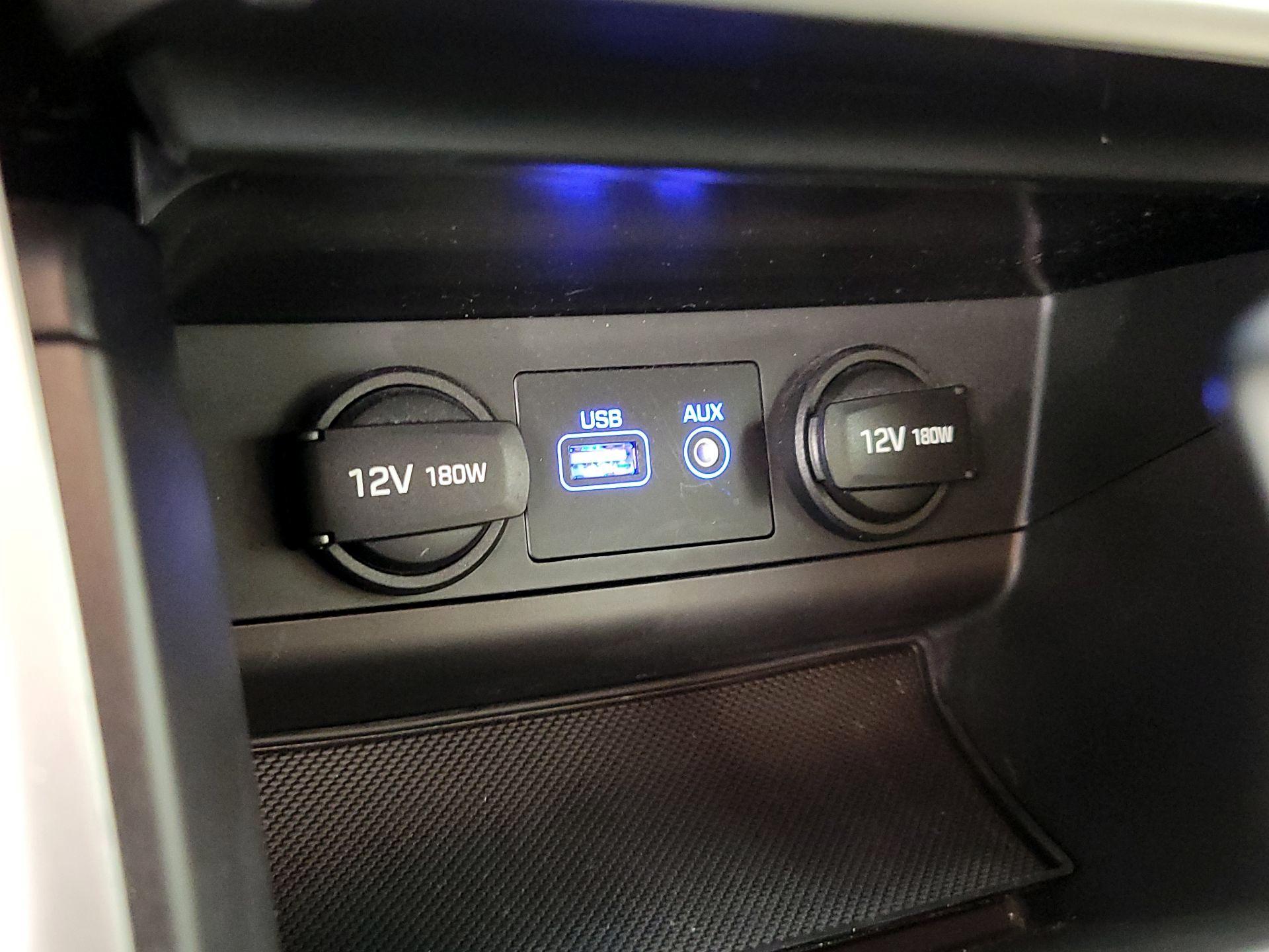 Thumbnail: 2017 Hyundai Sonata - 18