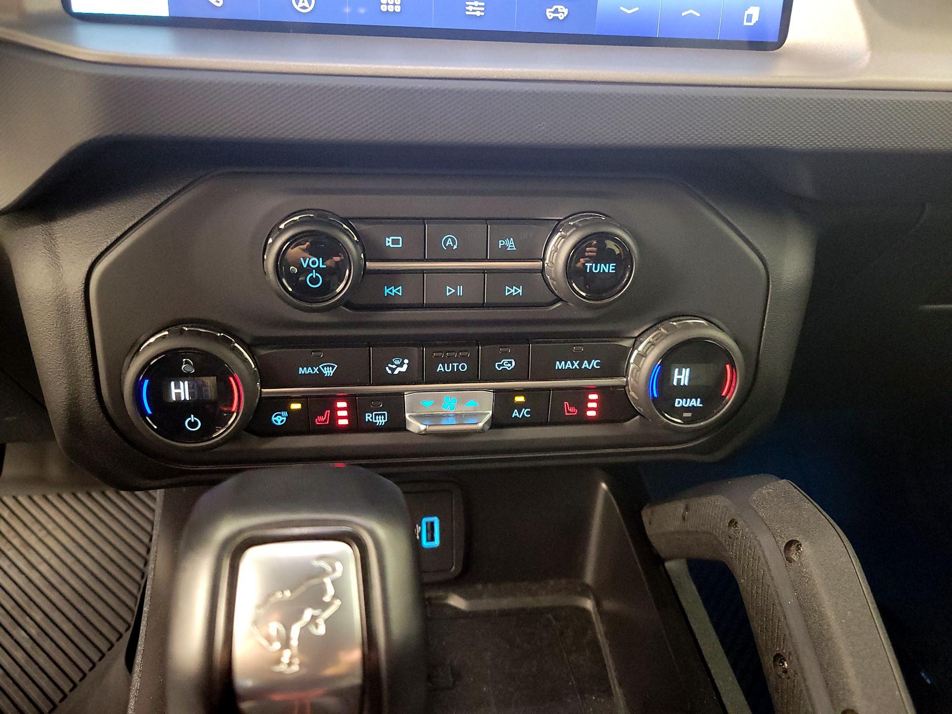 Thumbnail: 2023 Ford Bronco - 17