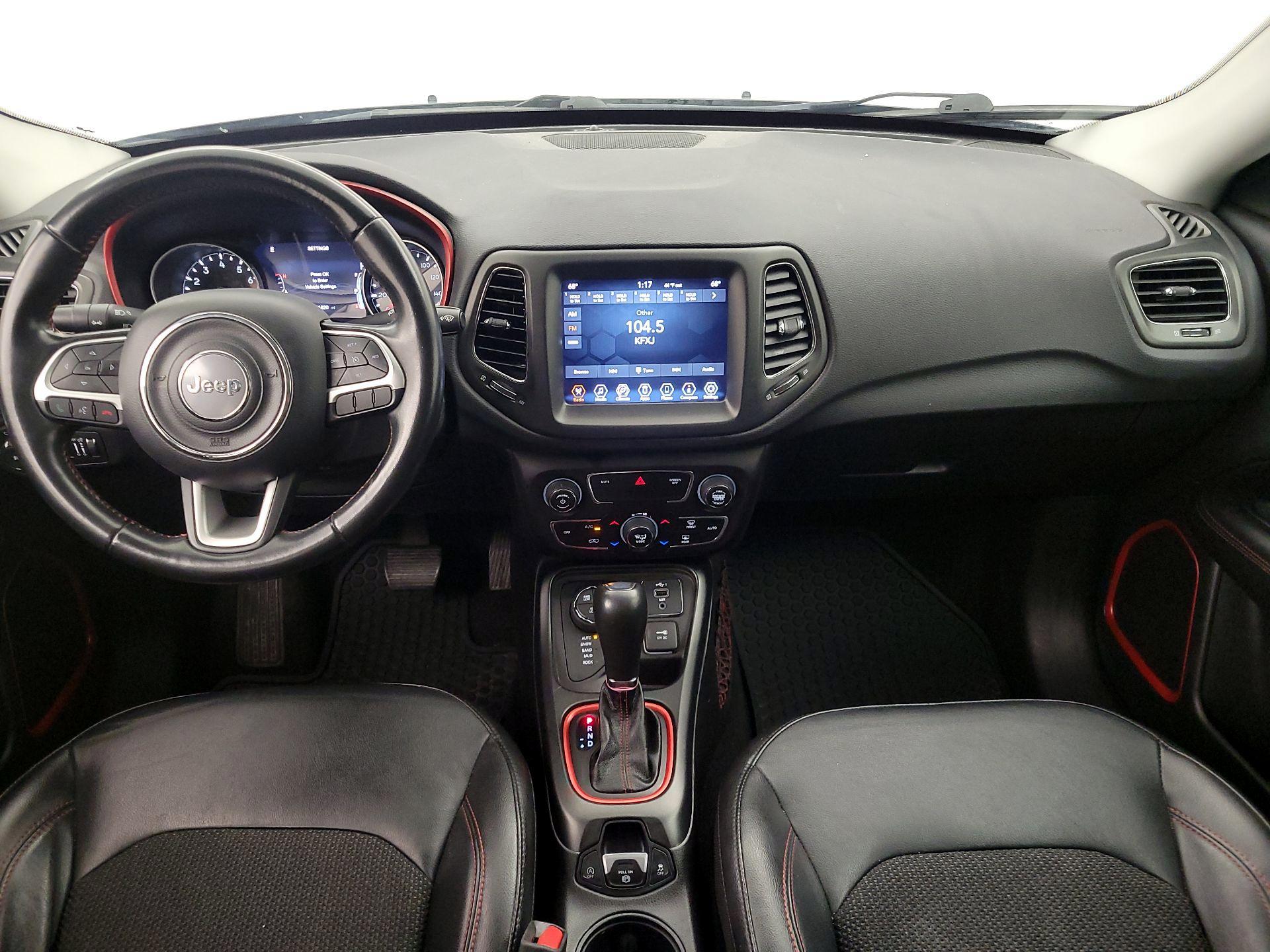 Thumbnail: 2020 Jeep Compass - 9