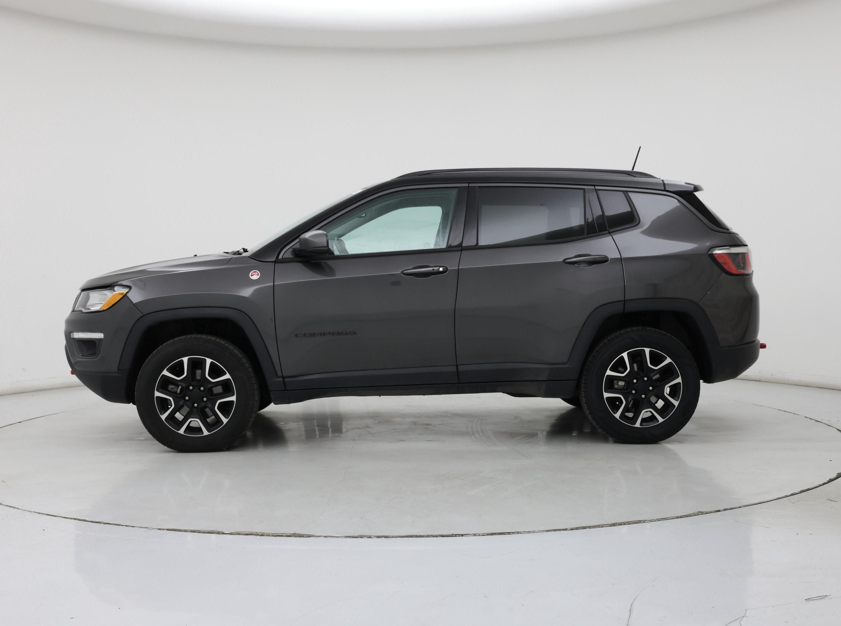 Thumbnail: 2020 Jeep Compass - 3