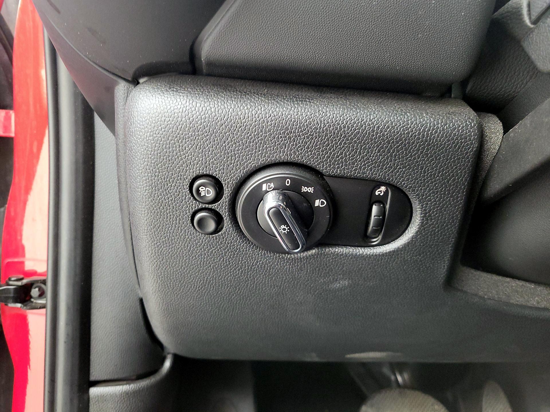 Thumbnail: 2022 MINI Cooper Hardtop - 13