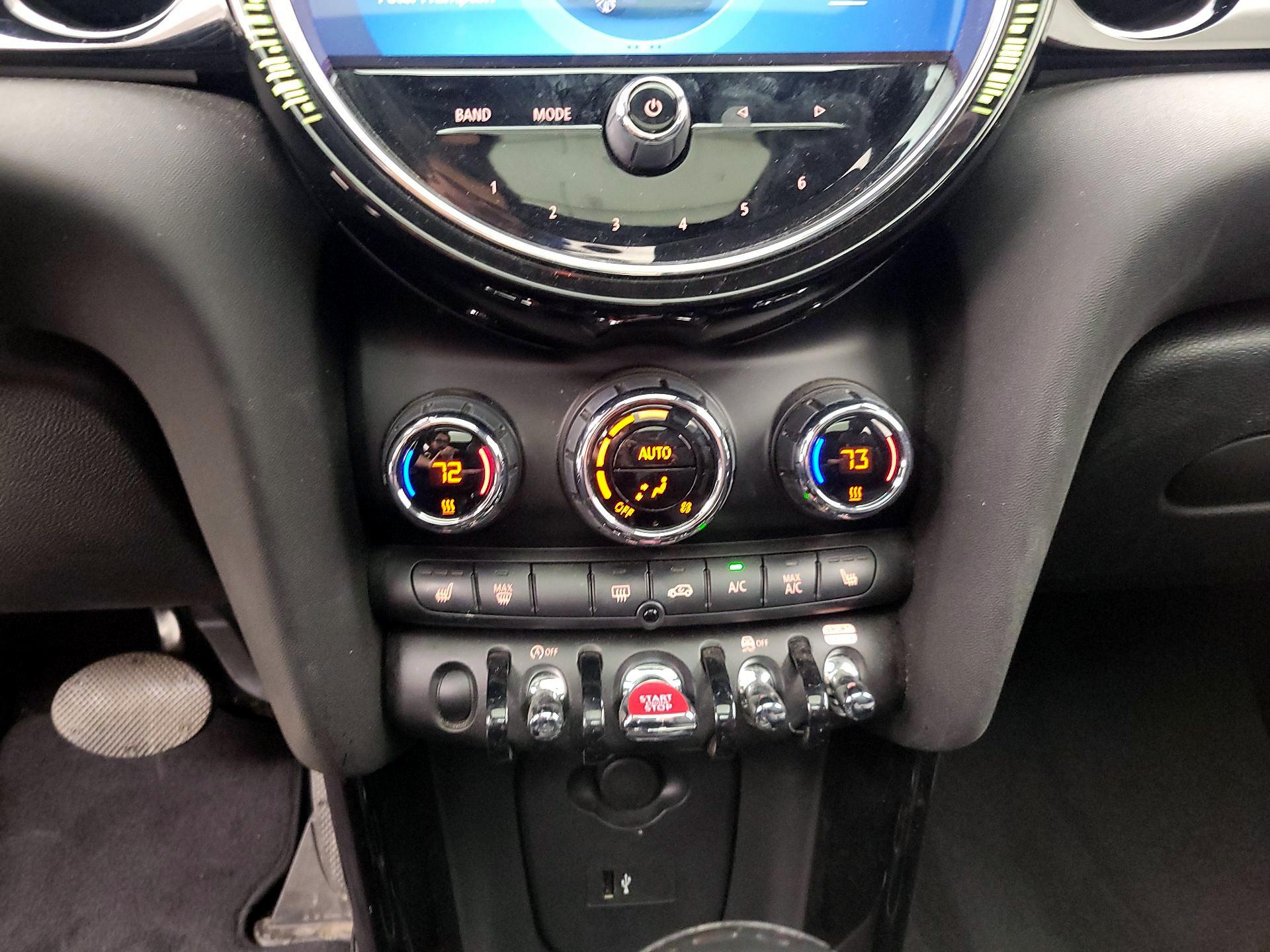 Thumbnail: 2022 MINI Cooper Hardtop - 16