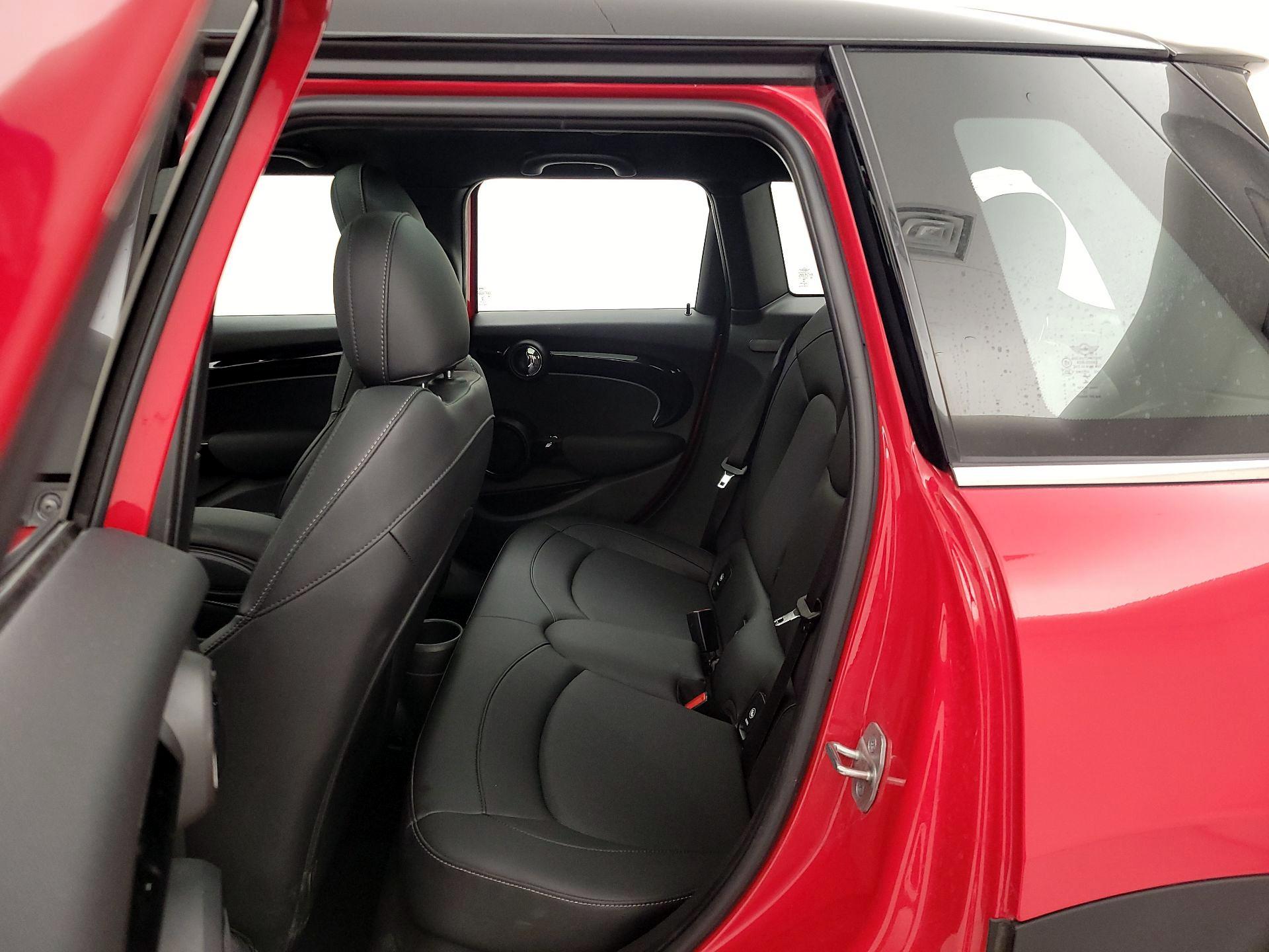 Thumbnail: 2022 MINI Cooper Hardtop - 20