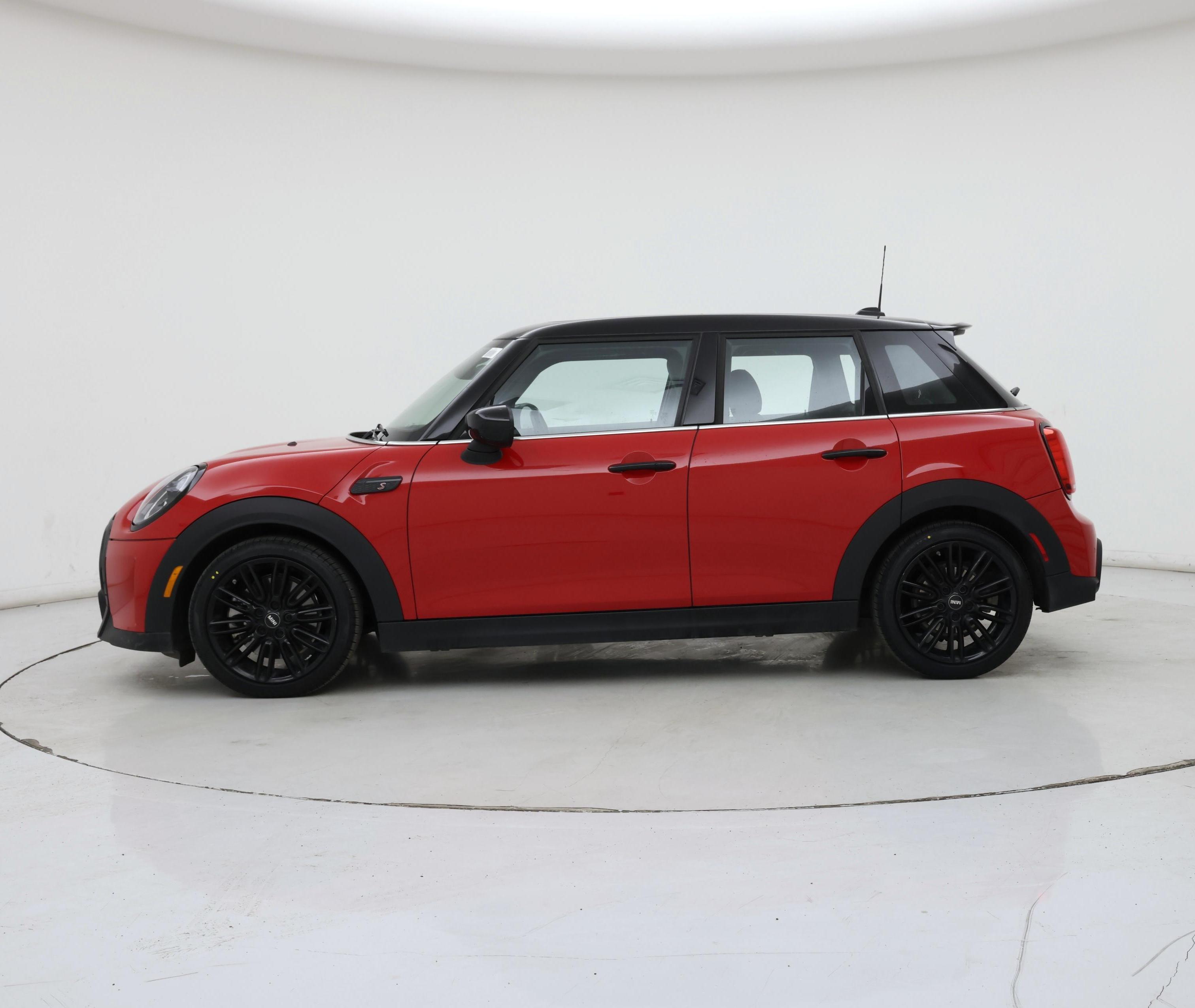 Thumbnail: 2022 MINI Cooper Hardtop - 3