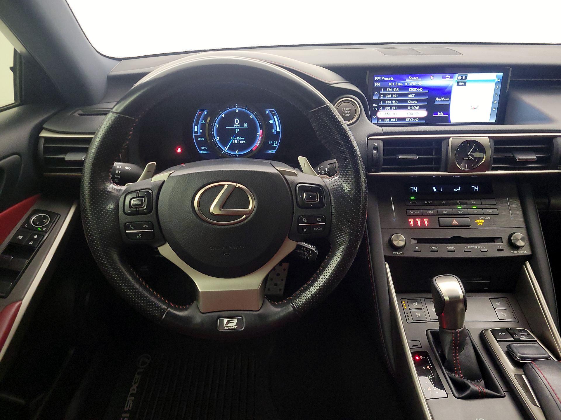 Thumbnail: 2019 Lexus IS - 10