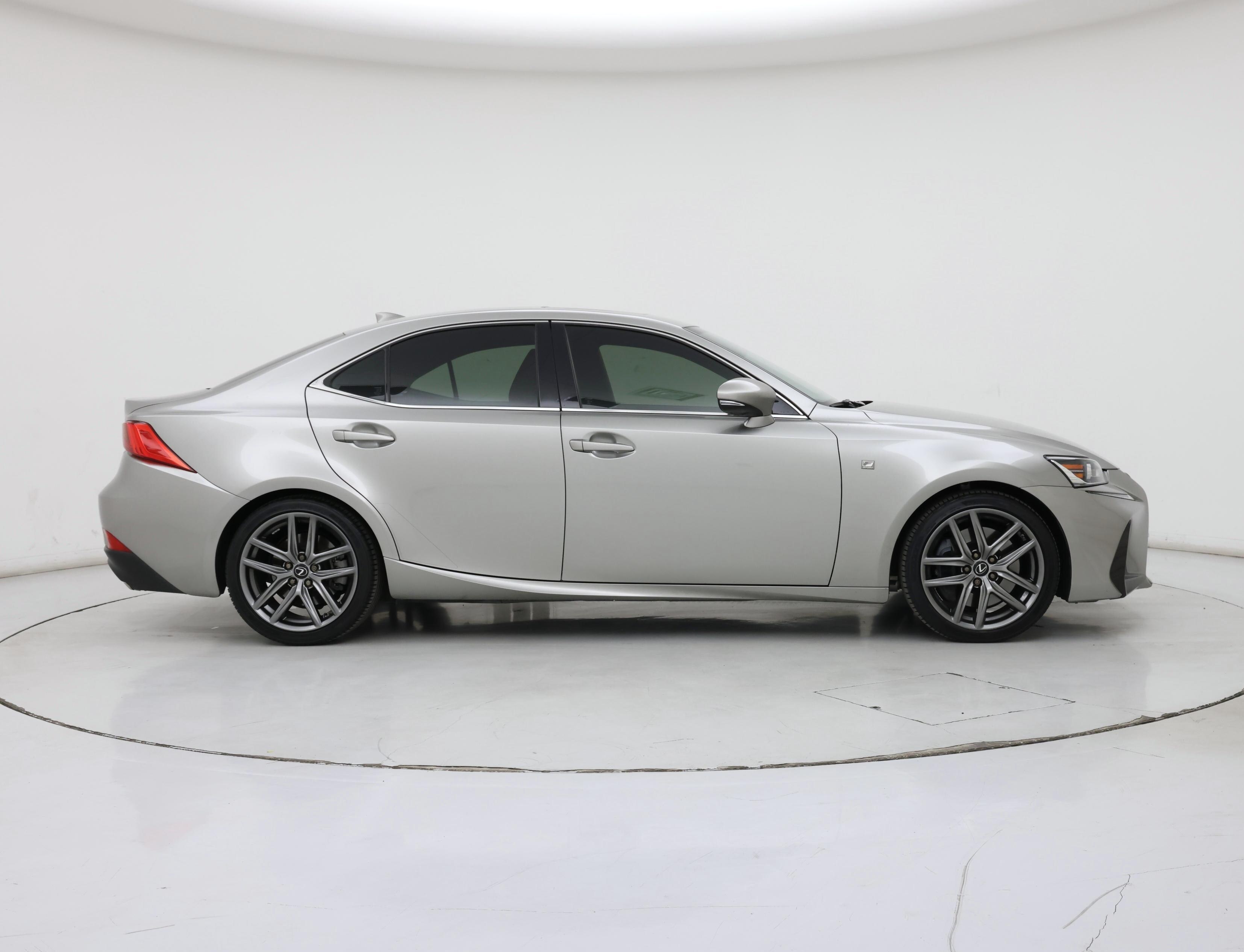 Thumbnail: 2019 Lexus IS - 7