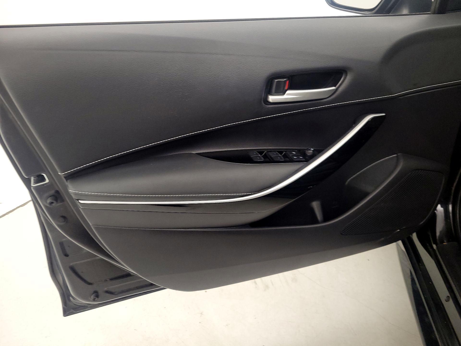 Thumbnail: 2022 Toyota Corolla - 12