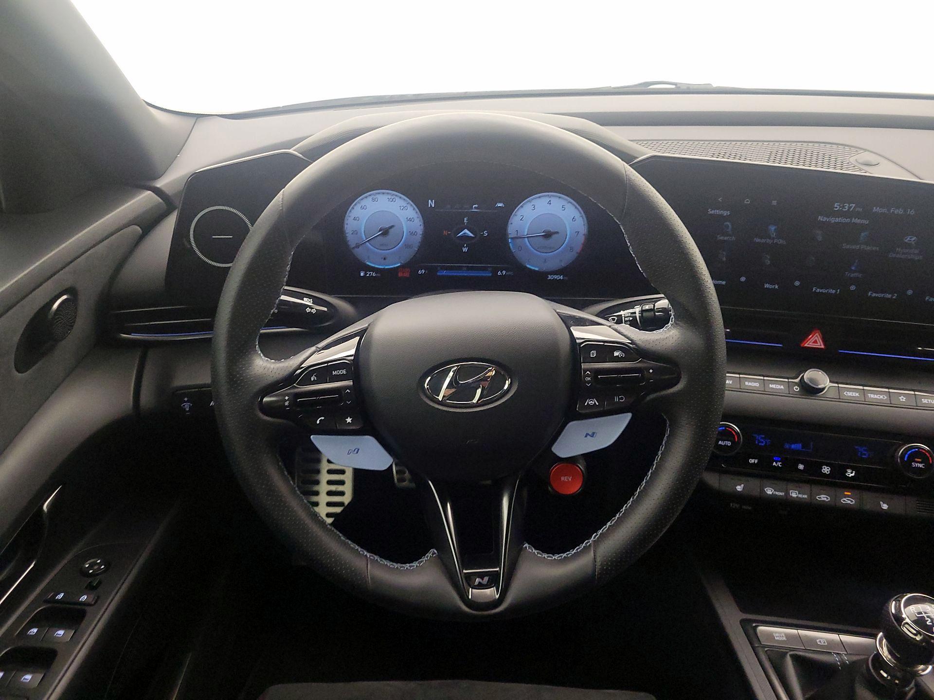 Thumbnail: 2023 Hyundai Elantra - 10