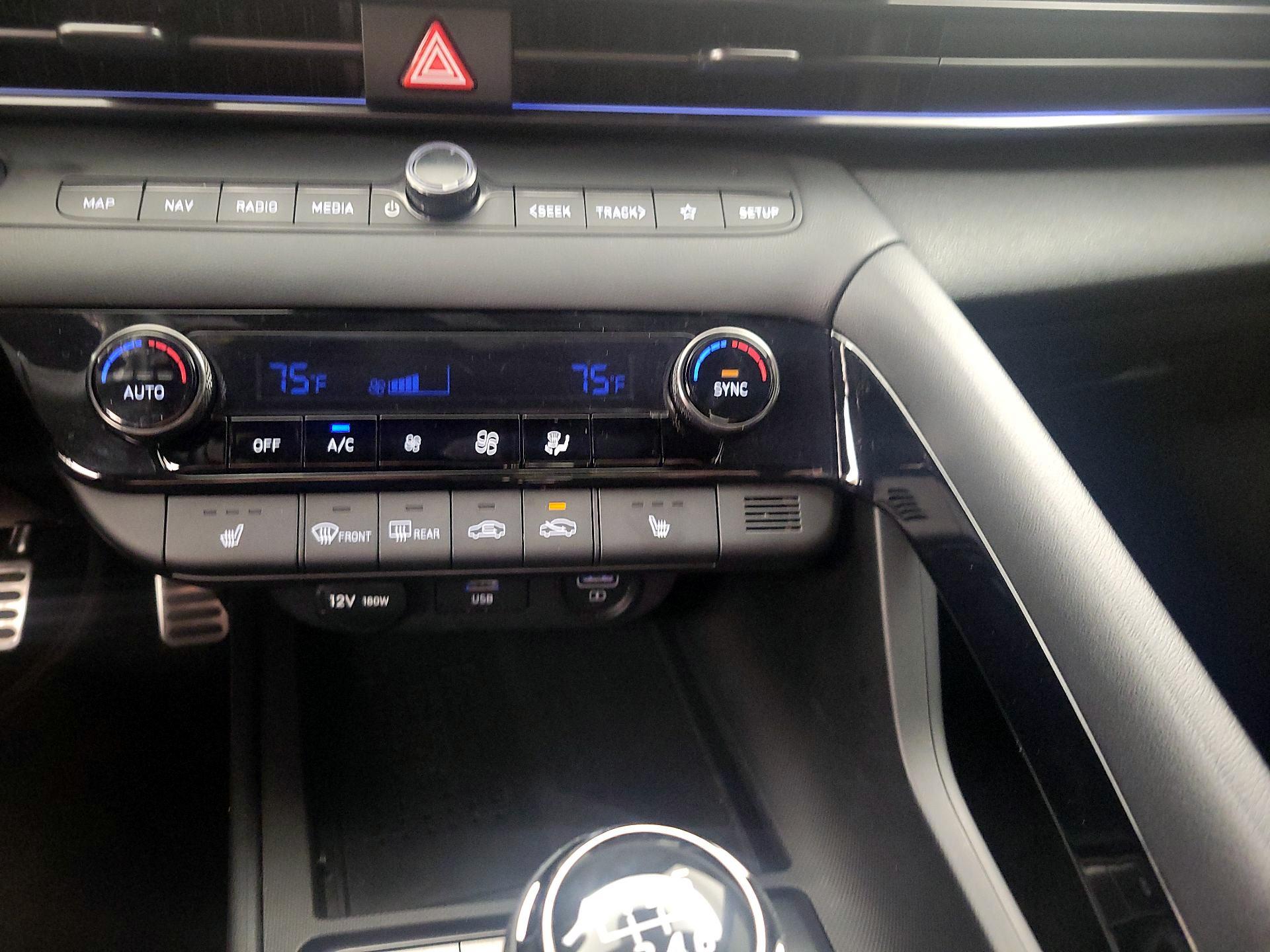 Thumbnail: 2023 Hyundai Elantra - 16