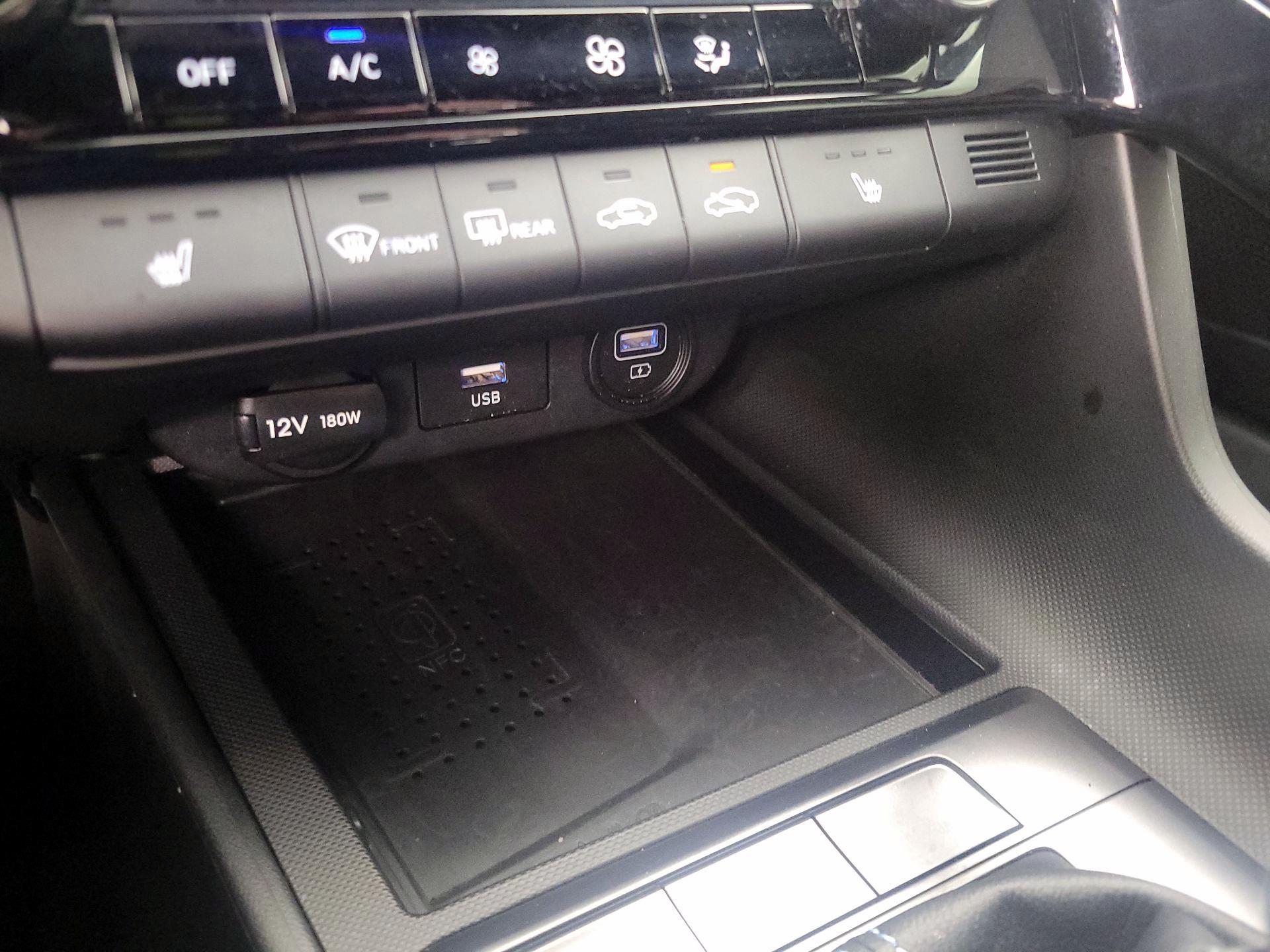 Thumbnail: 2023 Hyundai Elantra - 18