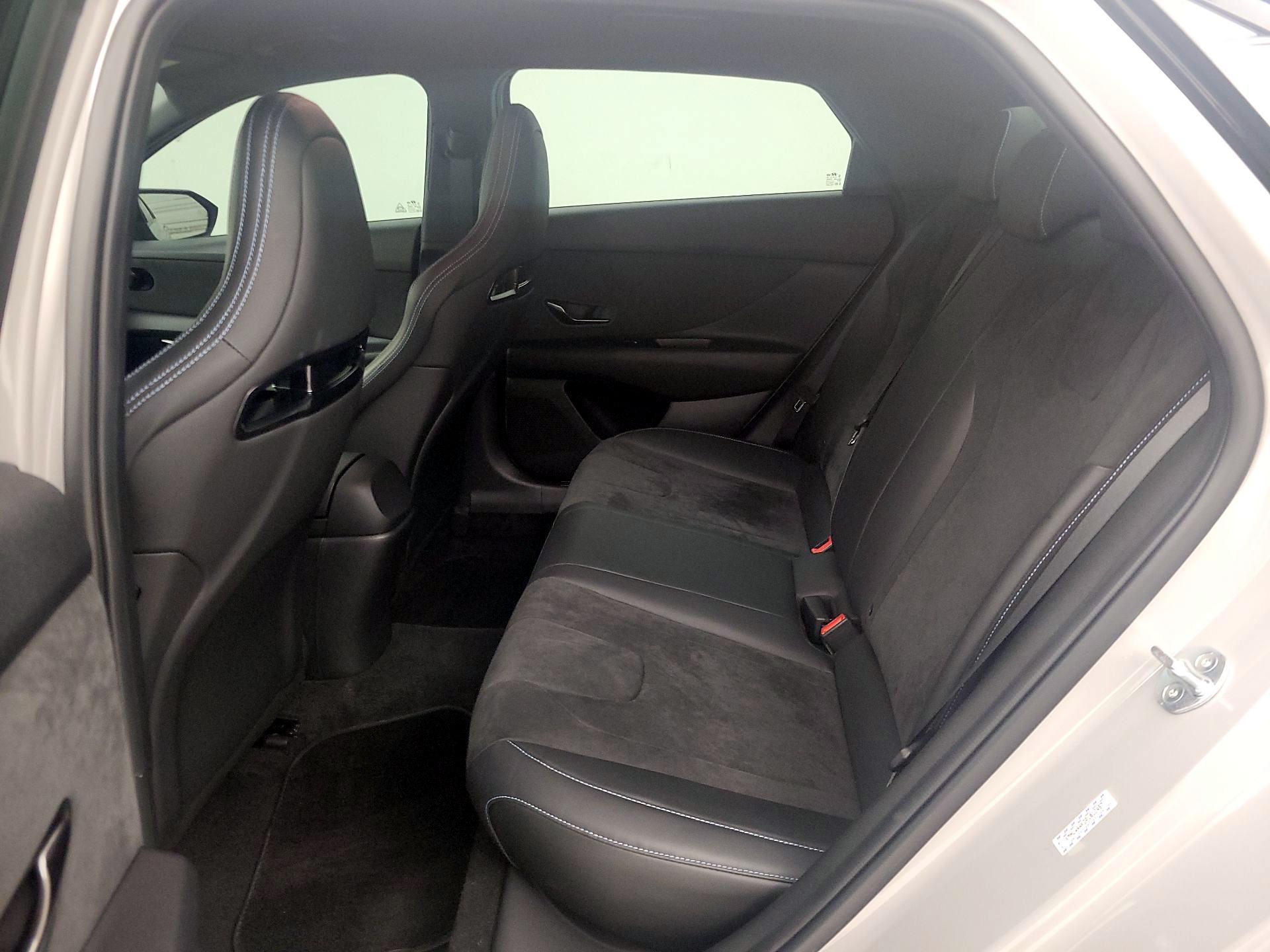 Thumbnail: 2023 Hyundai Elantra - 19