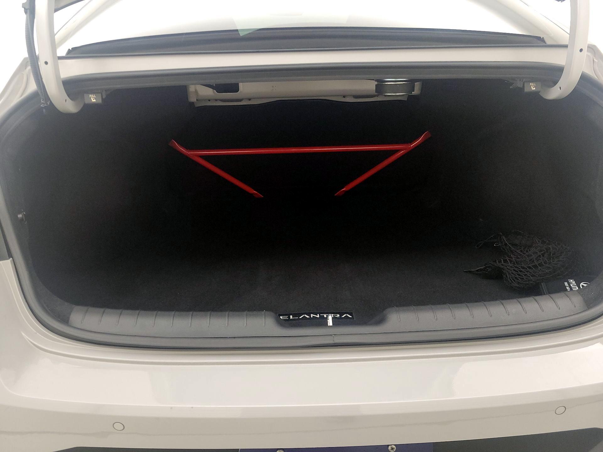 Thumbnail: 2023 Hyundai Elantra - 20