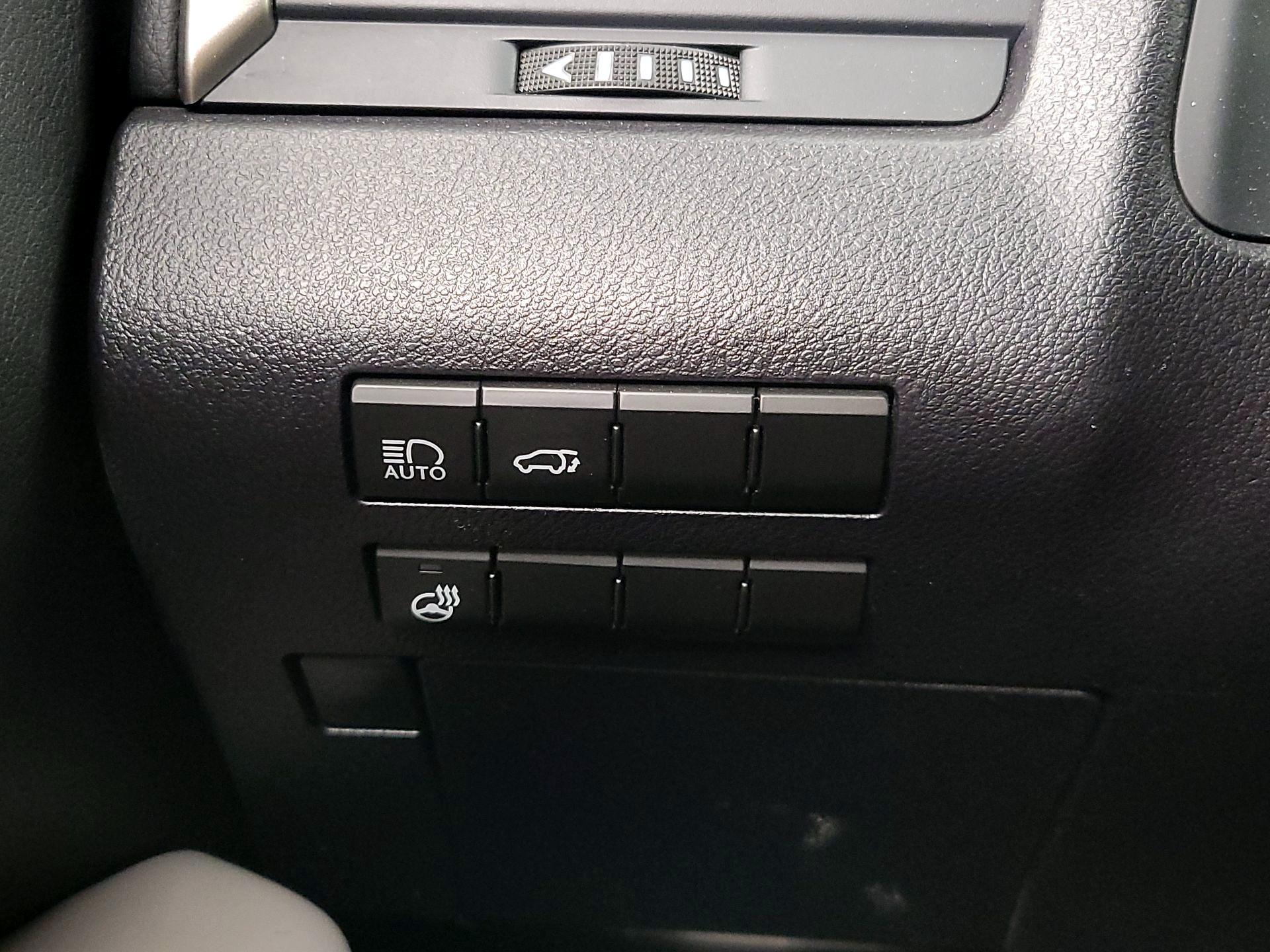 Thumbnail: 2017 Lexus RX - 13