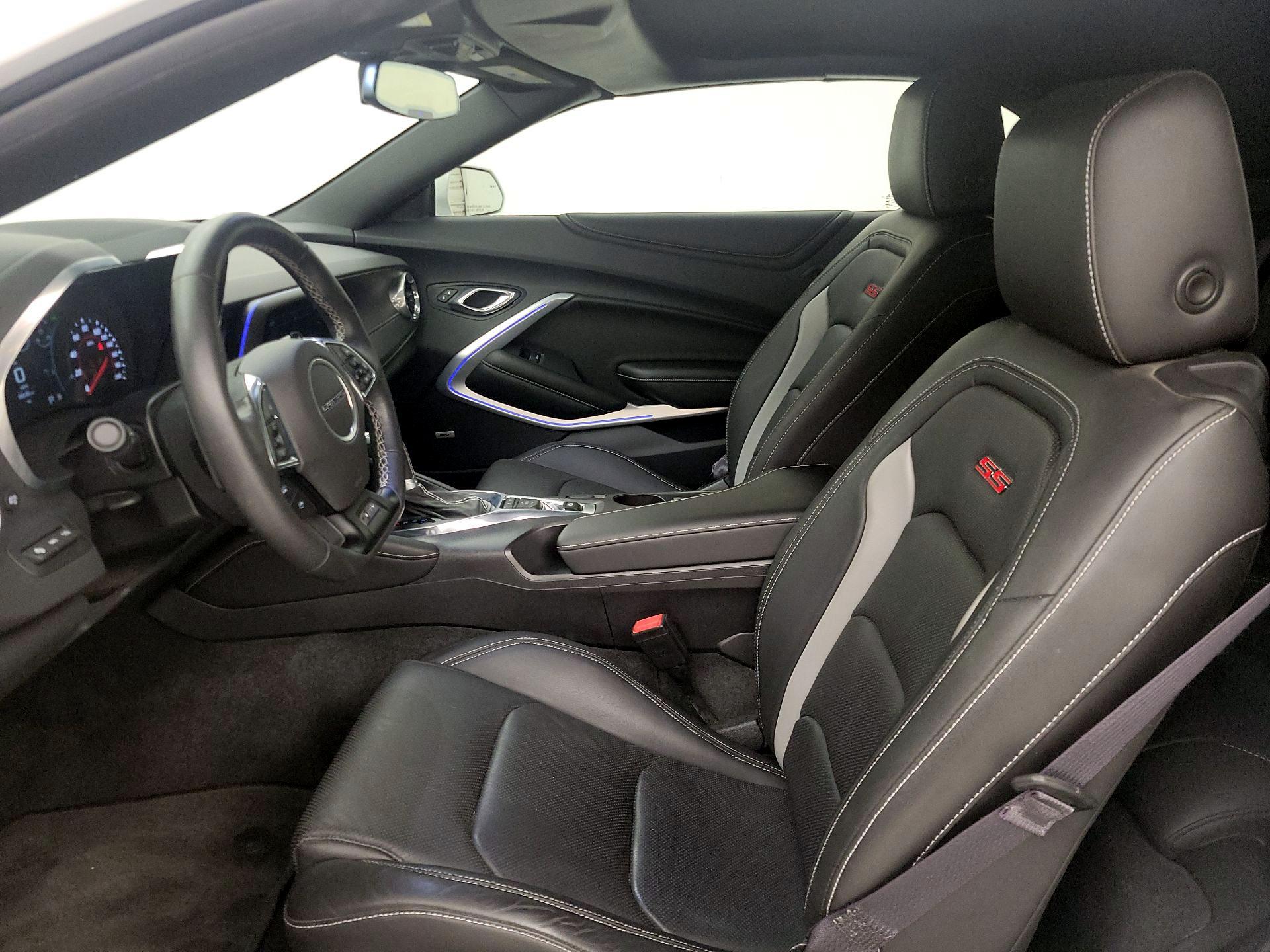 Thumbnail: 2017 Chevrolet Camaro - 11