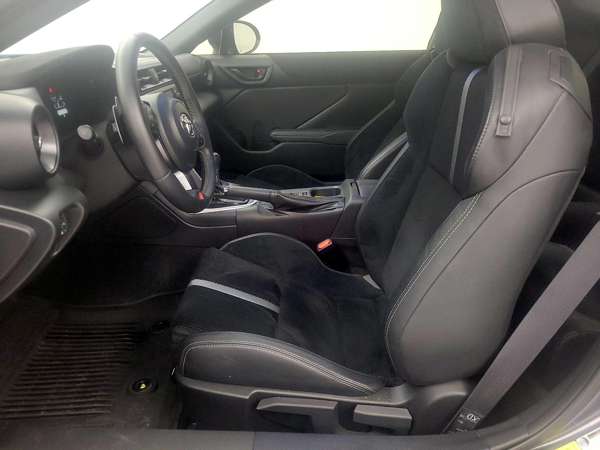 Thumbnail: 2024 Toyota GR86 - 11