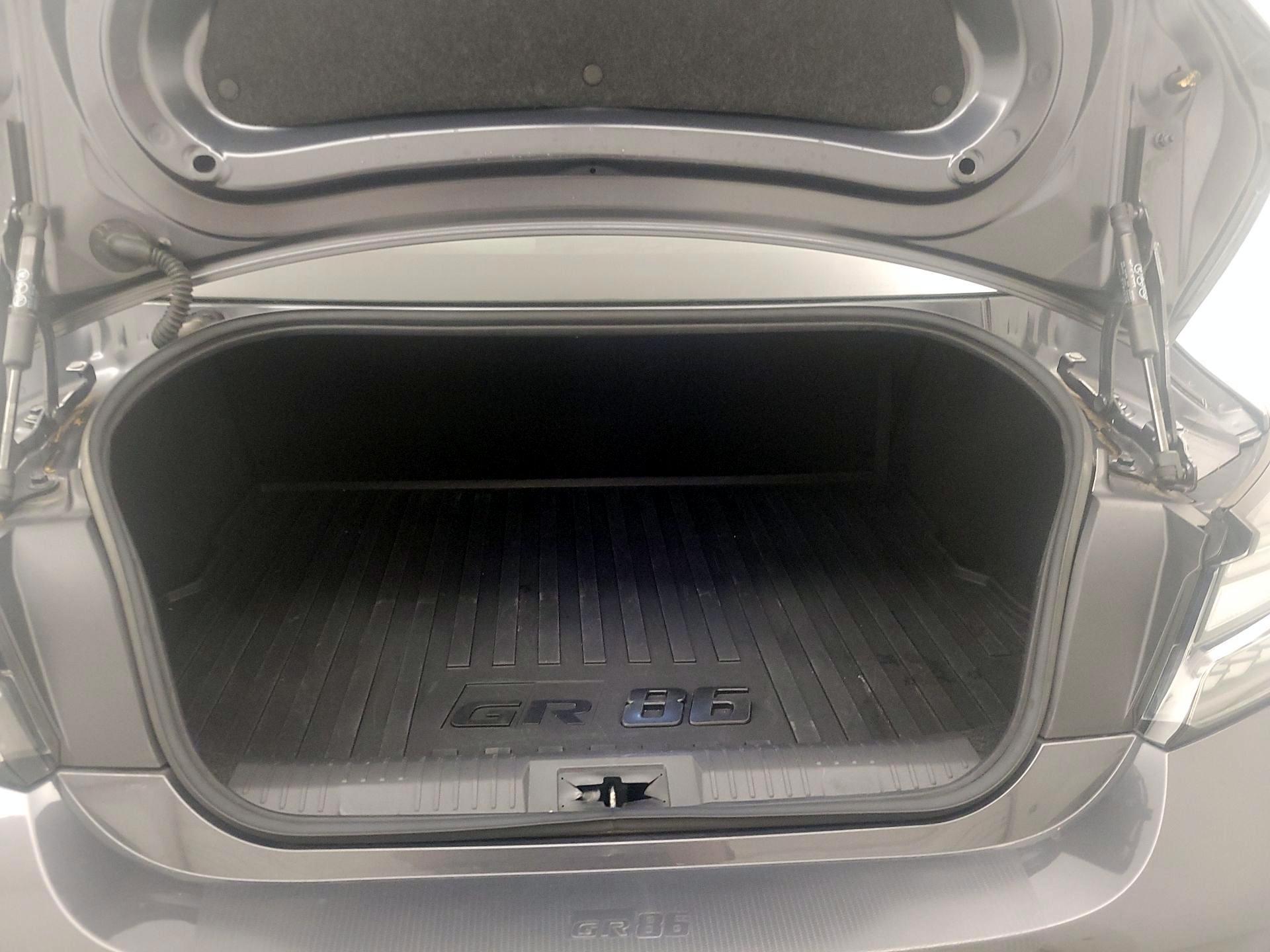 Thumbnail: 2024 Toyota GR86 - 20