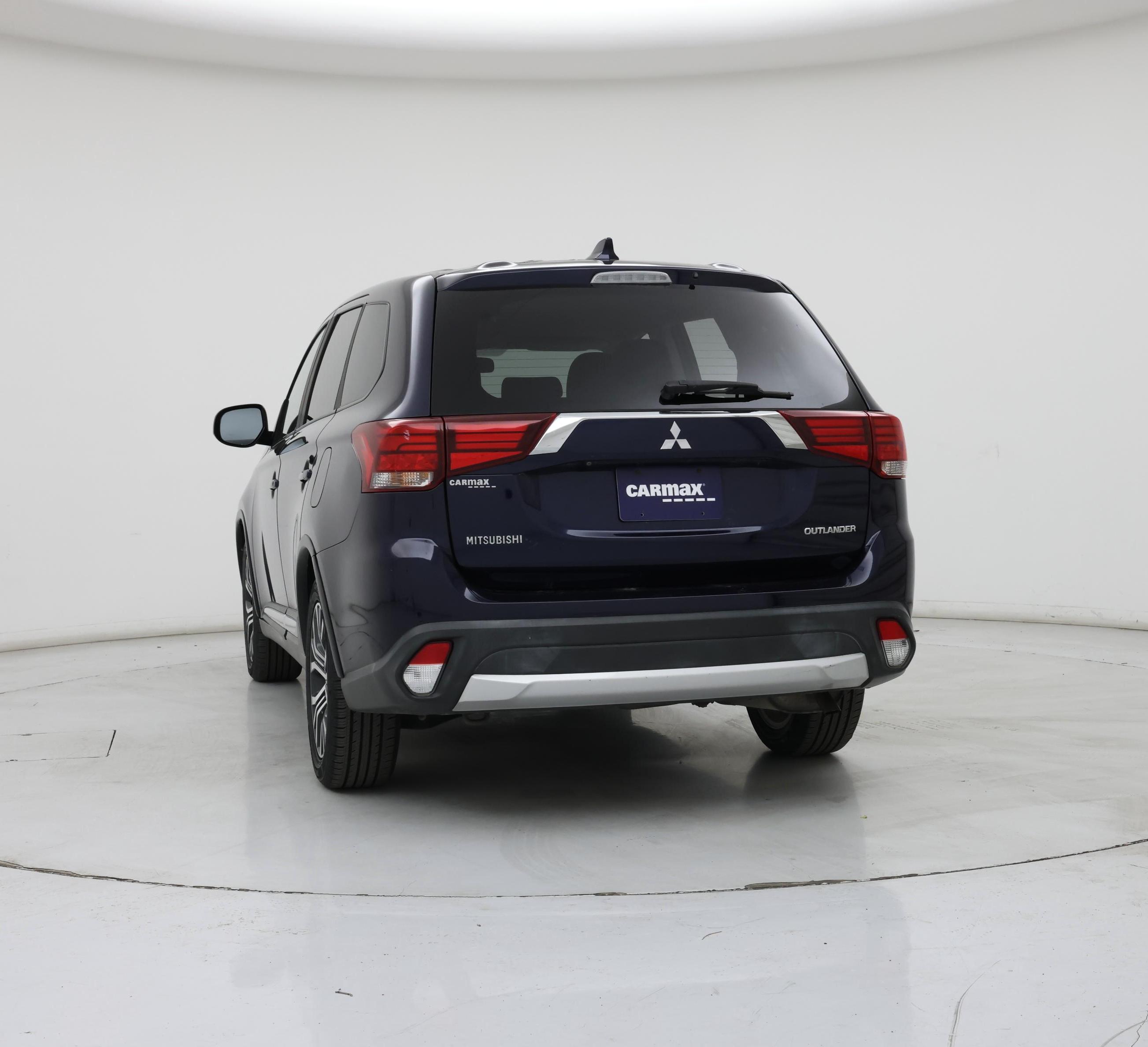 Thumbnail: 2018 Mitsubishi Outlander - 6