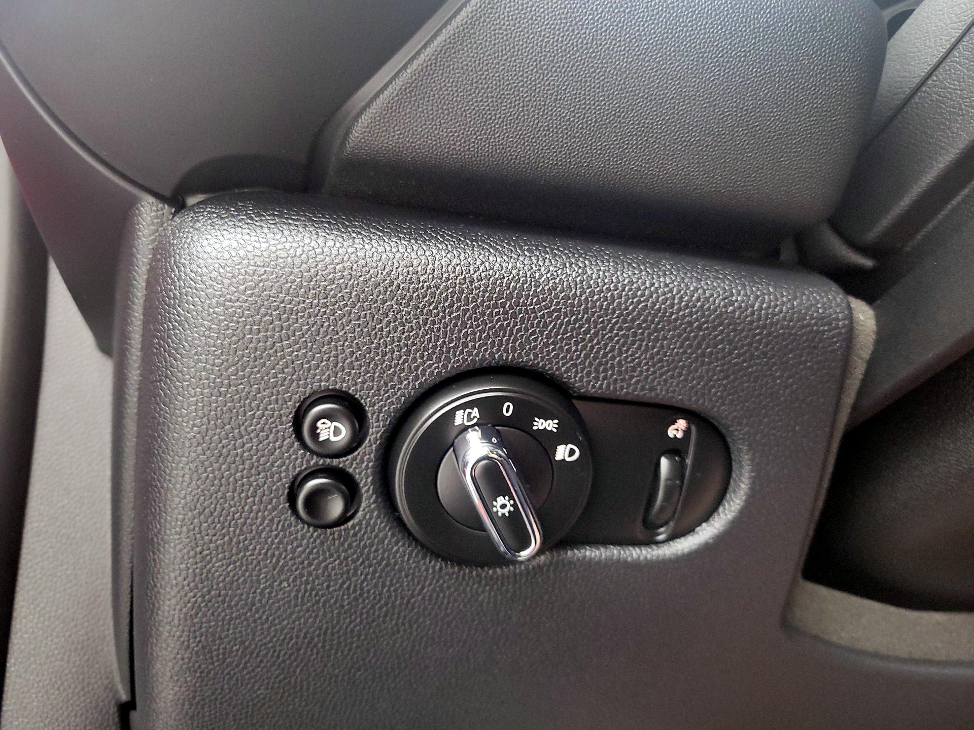 Thumbnail: 2024 MINI Cooper Hardtop - 13