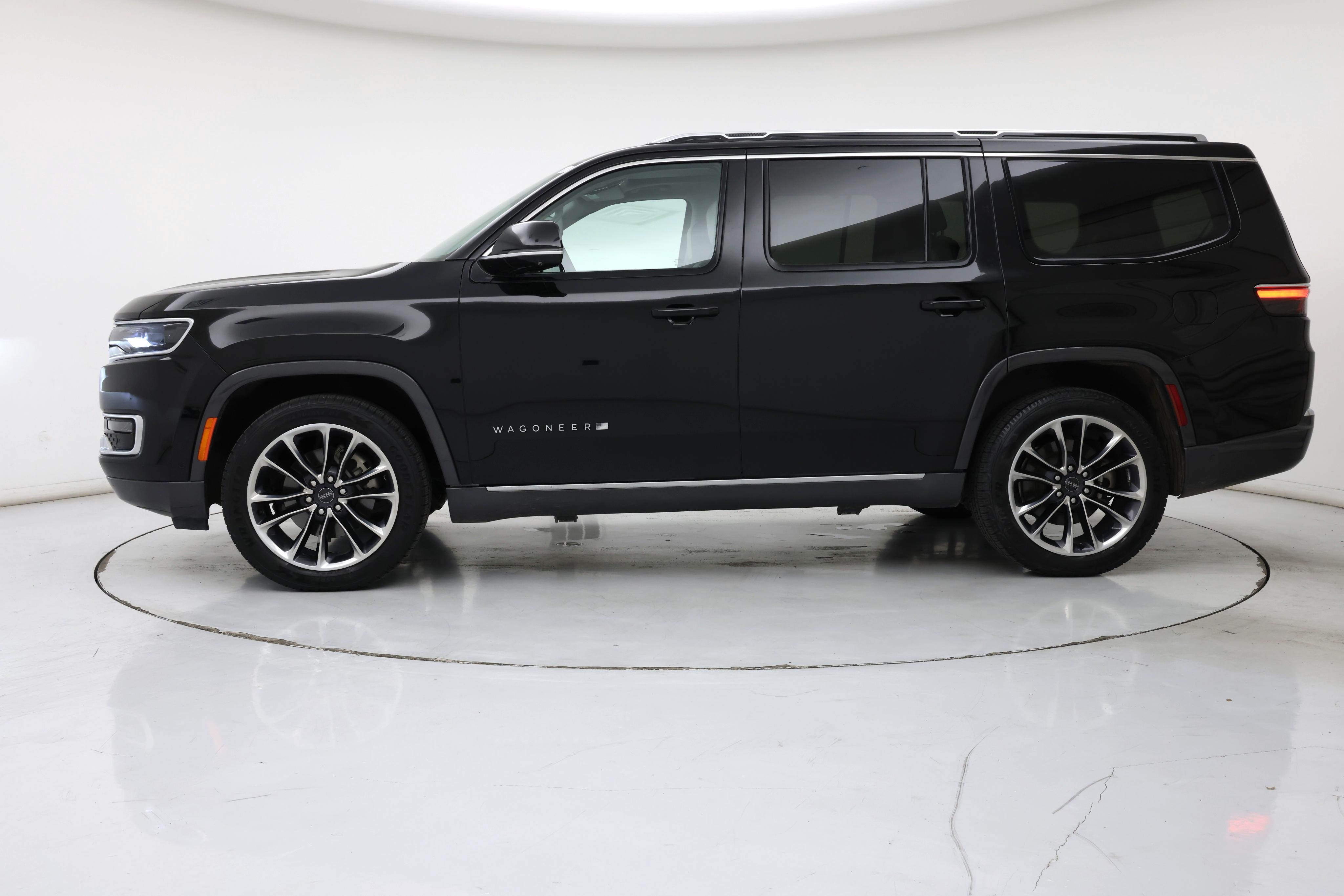 Thumbnail: 2022 Jeep Wagoneer - 3