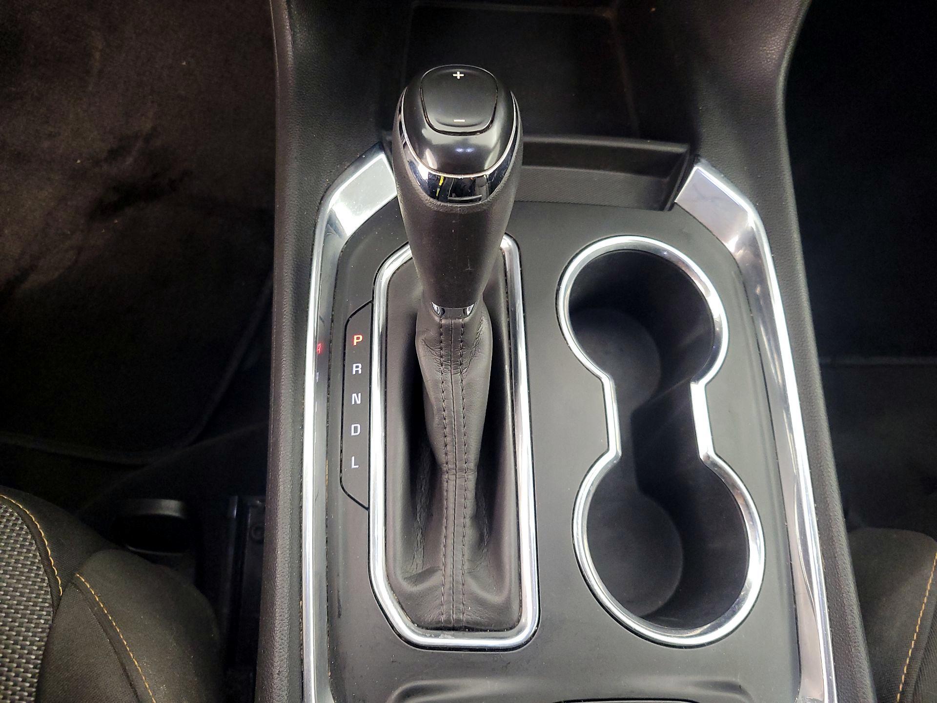 Thumbnail: 2020 Chevrolet Traverse - 17