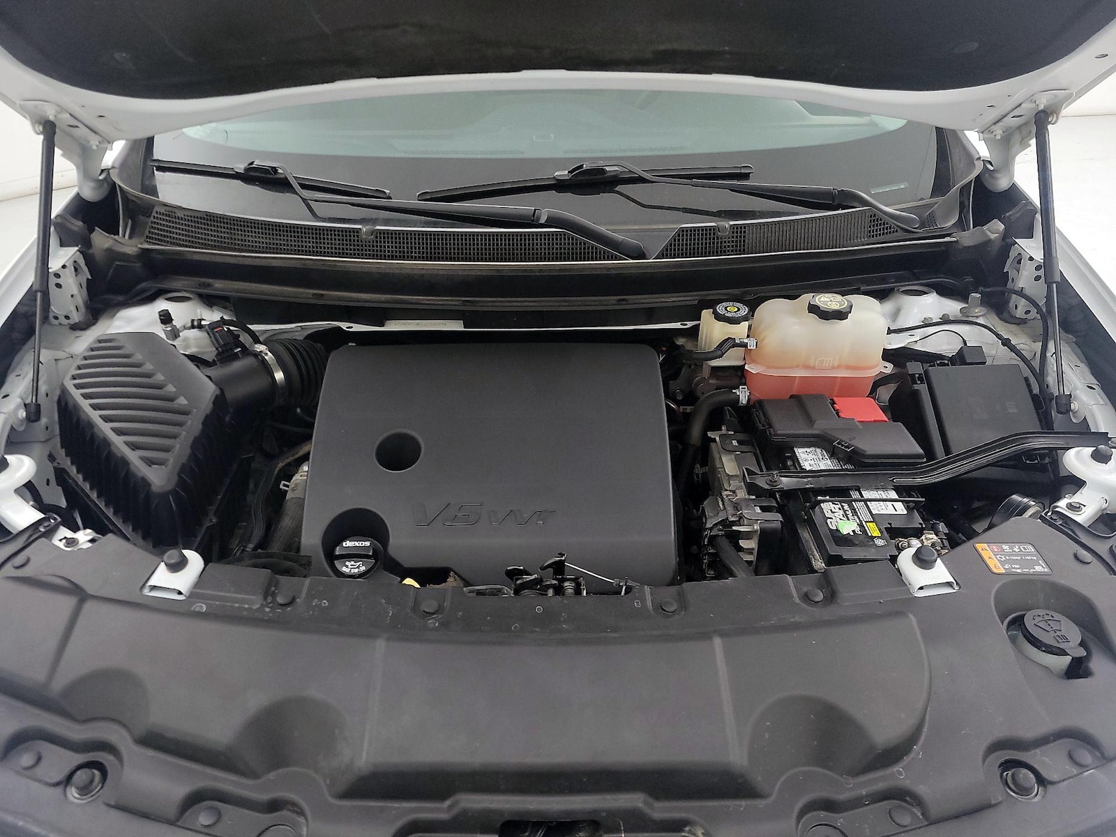 2020 Chevrolet Traverse LS - Photo 24