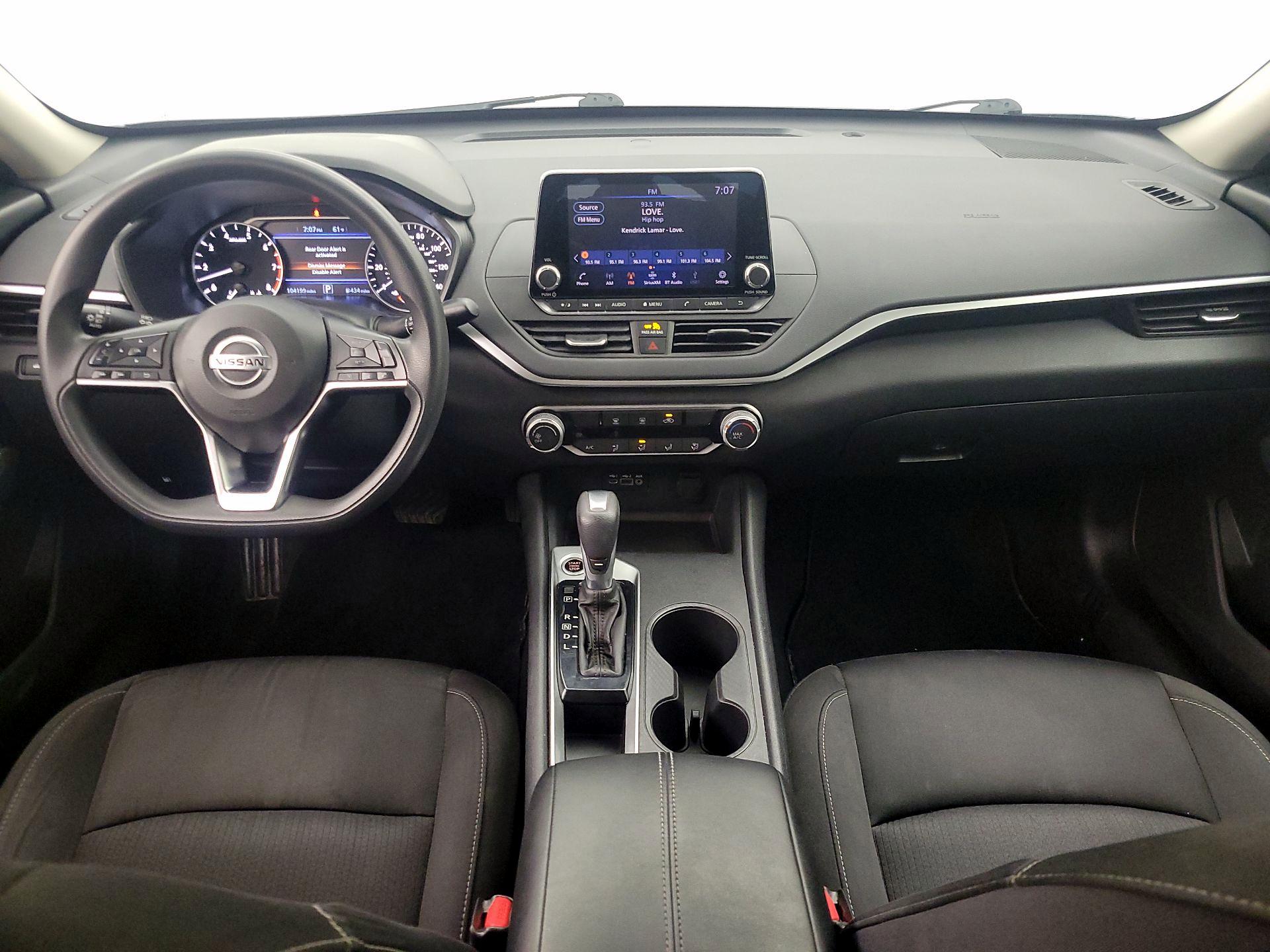 Thumbnail: 2020 Nissan Altima - 9