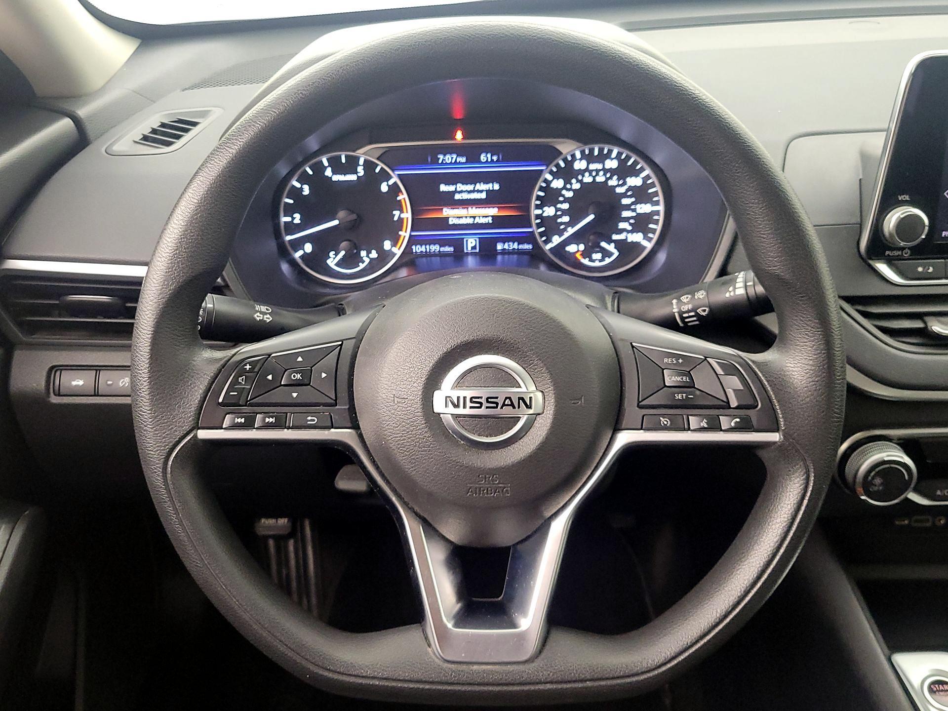 Thumbnail: 2020 Nissan Altima - 10