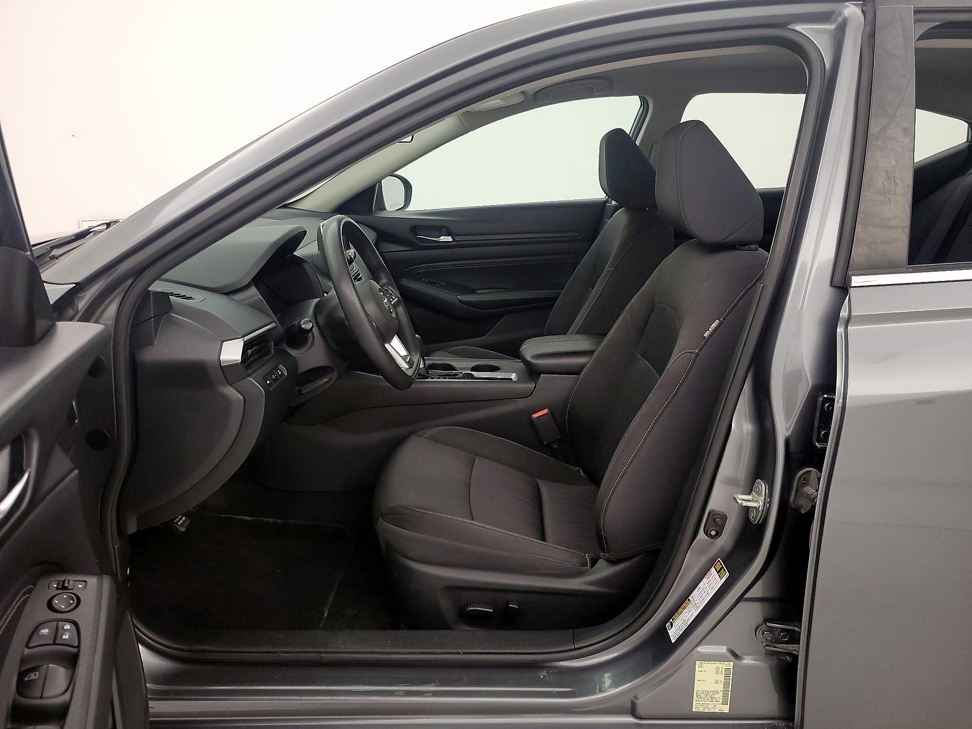 Thumbnail: 2020 Nissan Altima - 11