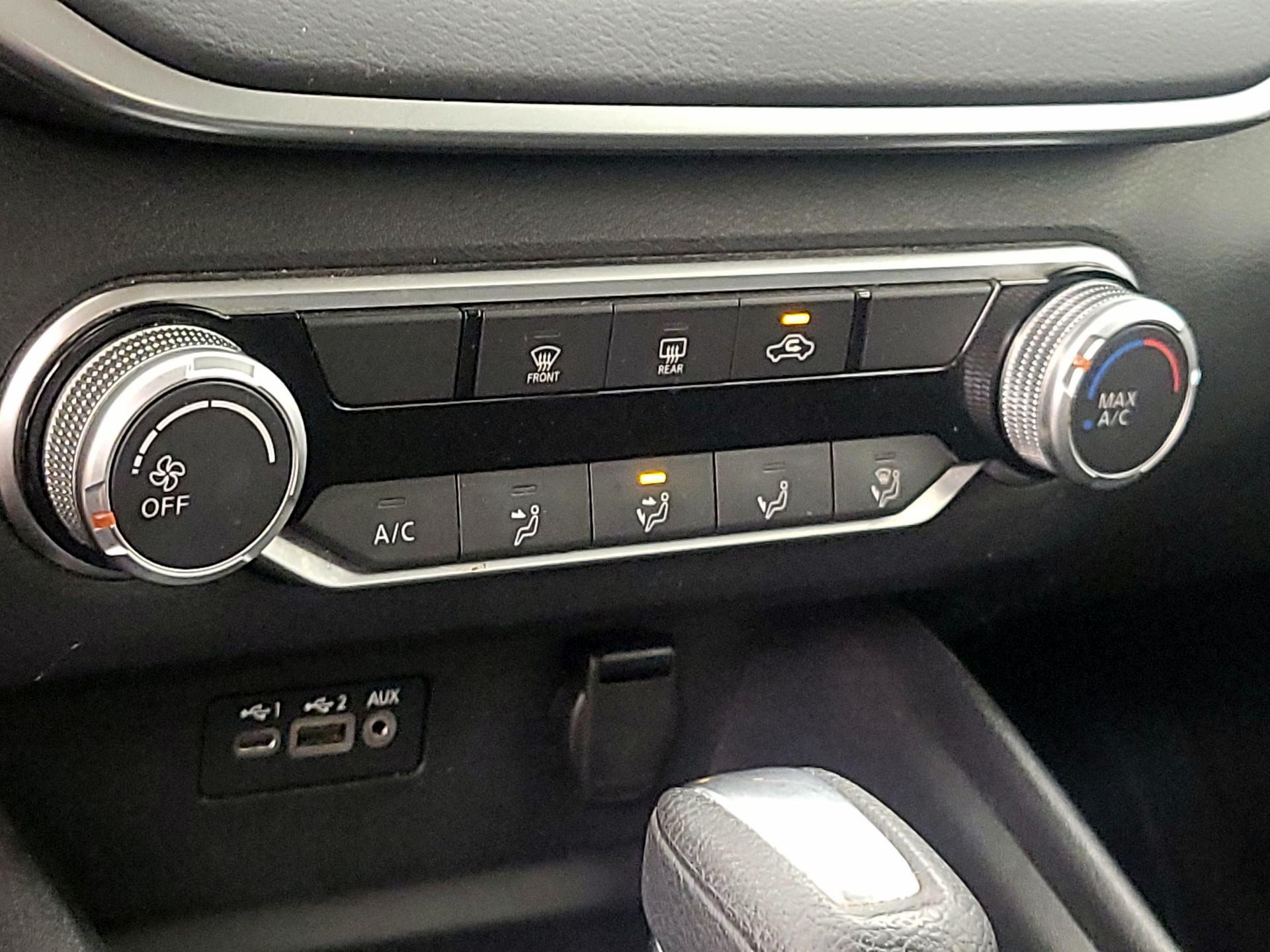 Thumbnail: 2020 Nissan Altima - 16