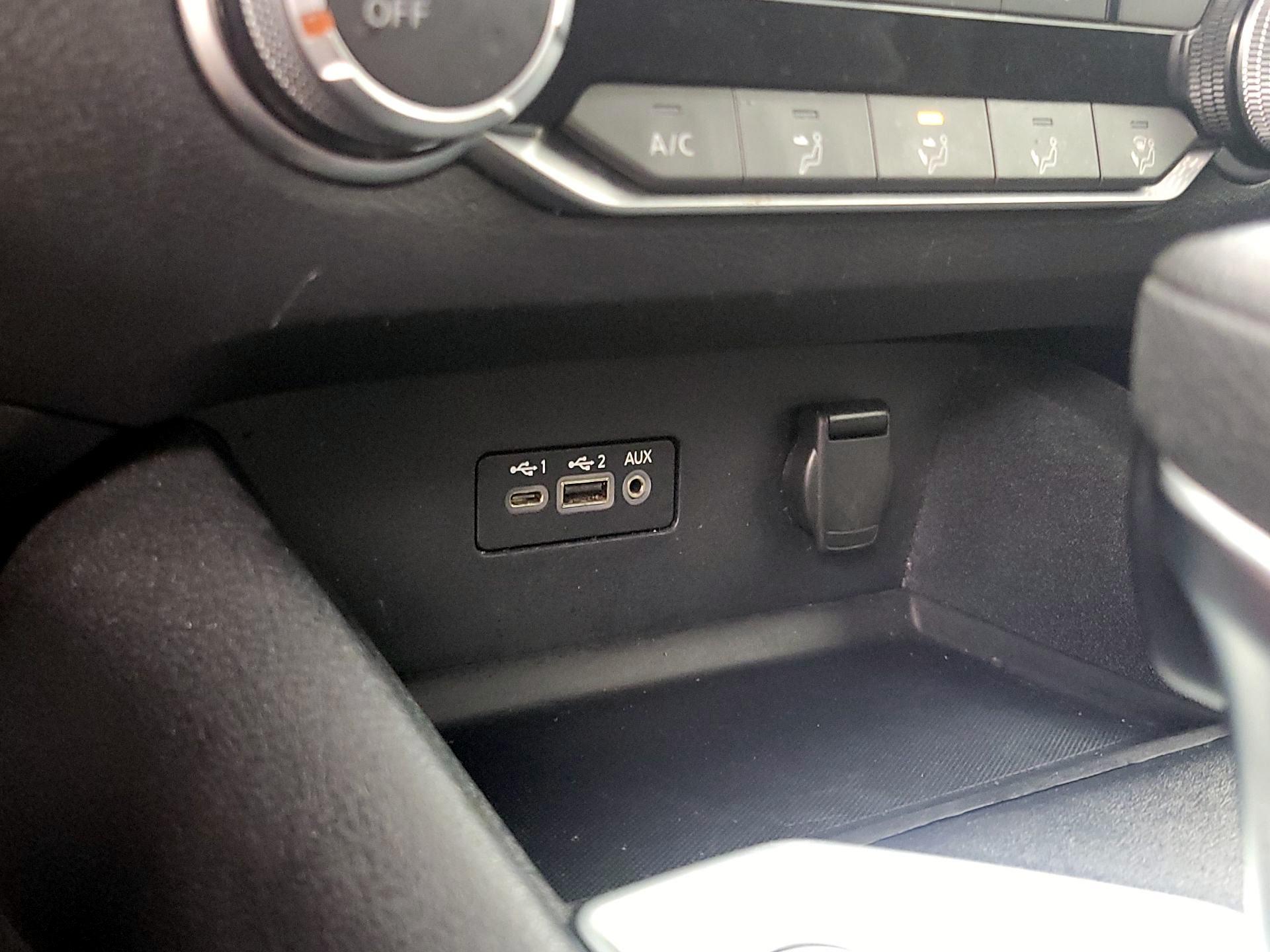 Thumbnail: 2020 Nissan Altima - 18