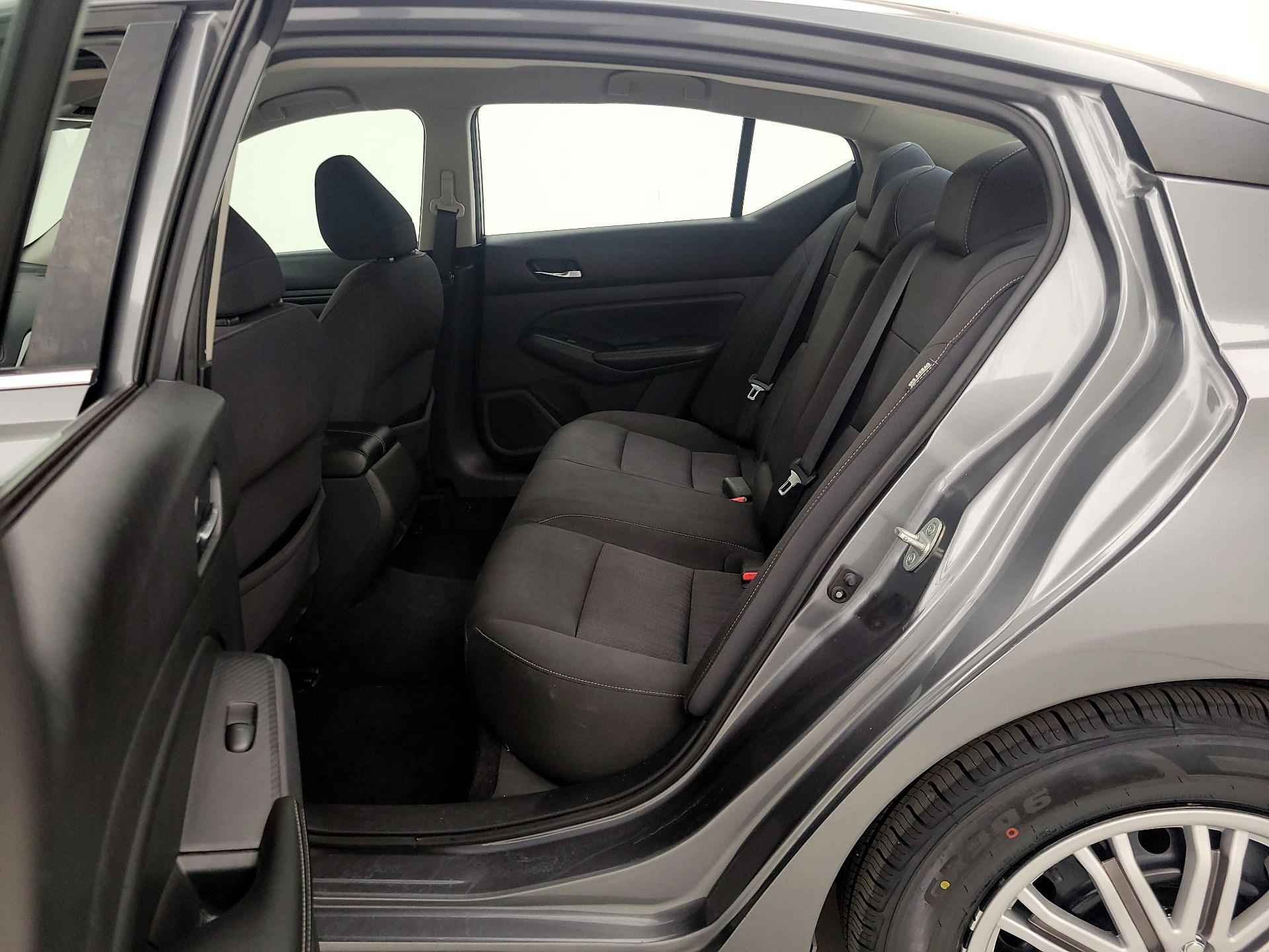 Thumbnail: 2020 Nissan Altima - 19