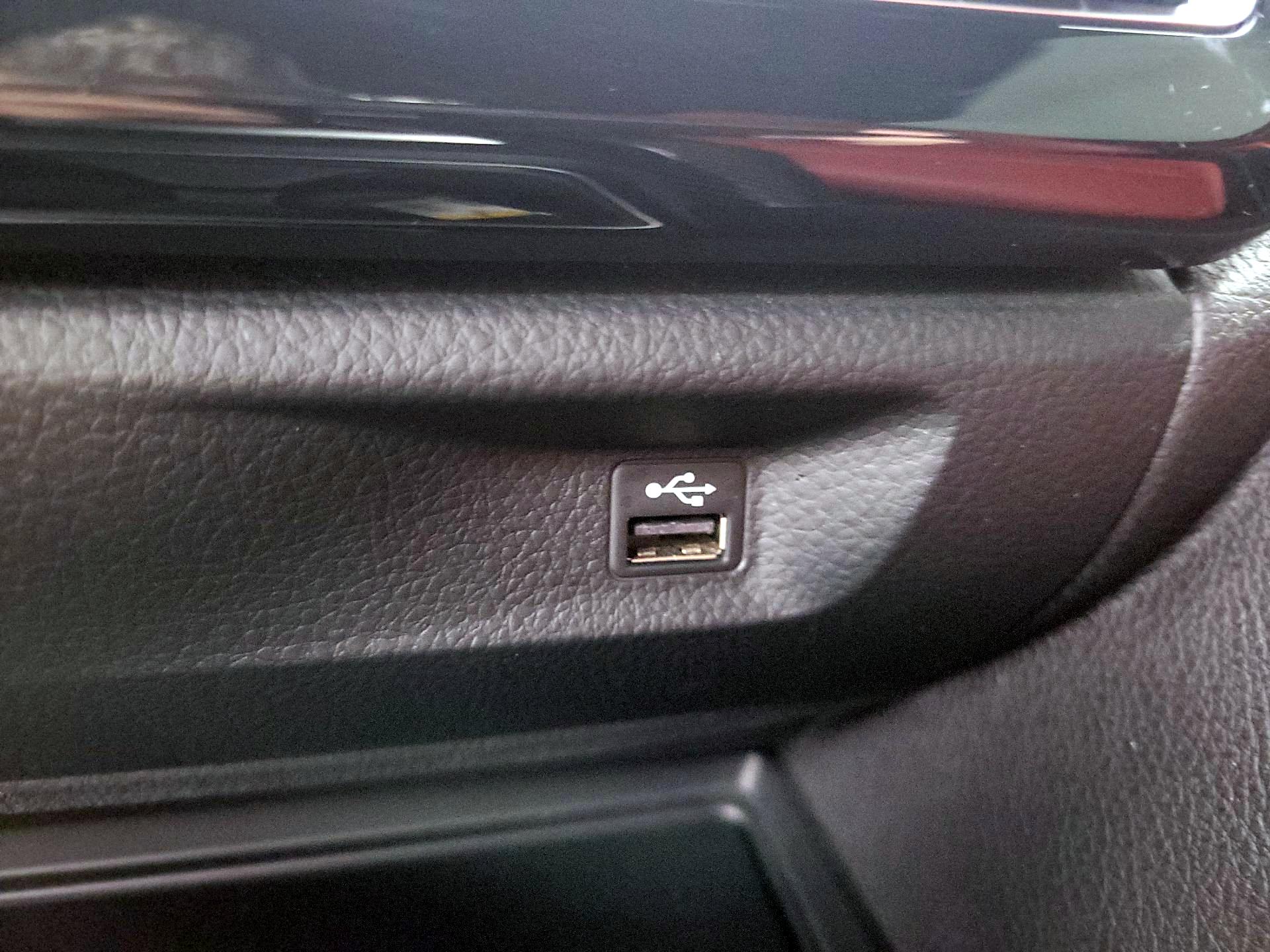 Thumbnail: 2019 BMW M4 - 19