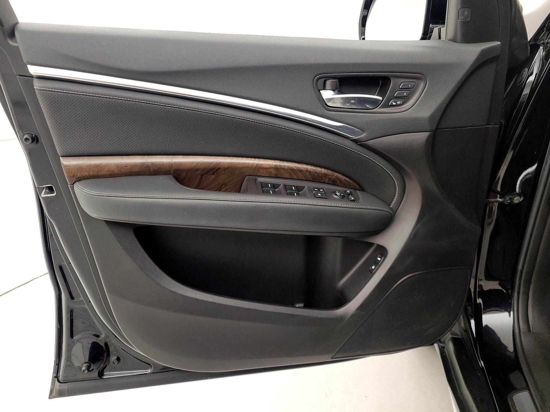 Thumbnail: 2019 Acura MDX - 12