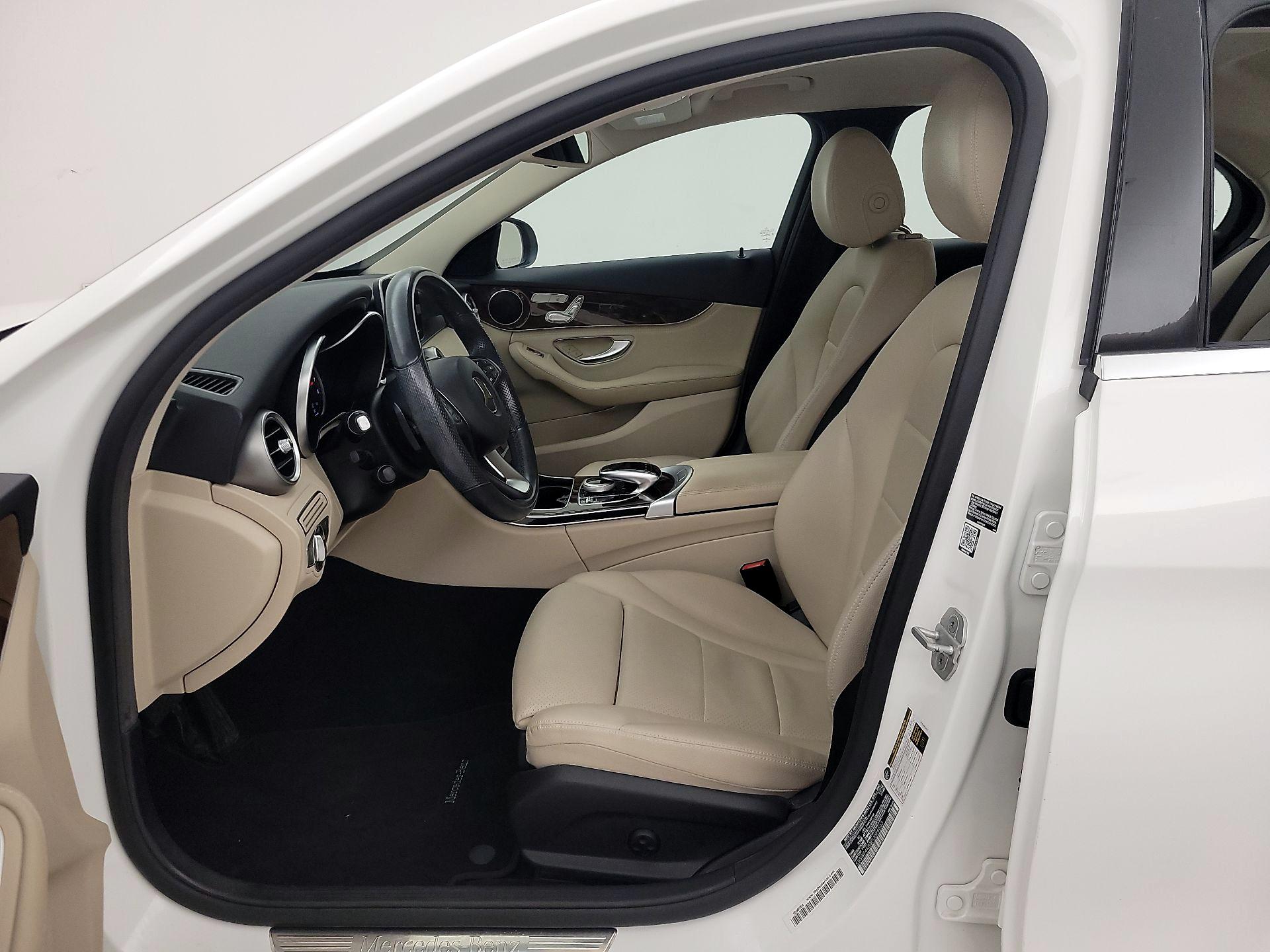 Thumbnail: 2015 Mercedes-Benz C-Class - 11