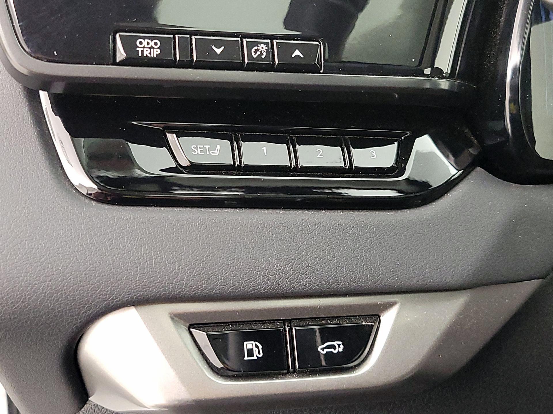 Thumbnail: 2024 Lexus RX - 13