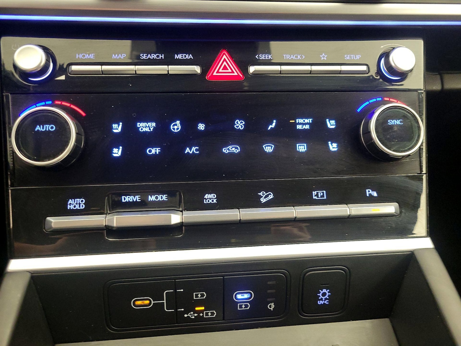 2024 Hyundai Santa Fe Limited HEV - Photo 18