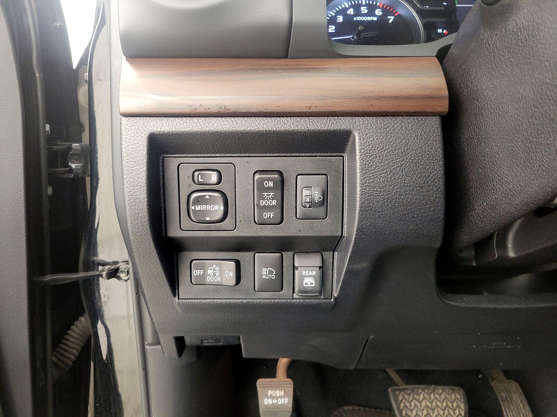 Thumbnail: 2021 Toyota Tundra - 13