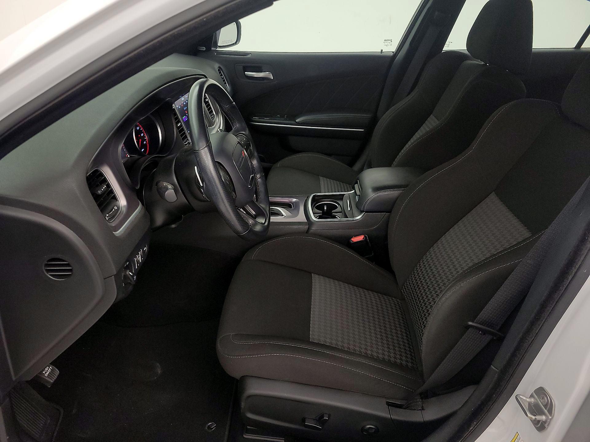 Thumbnail: 2020 Dodge Charger - 11